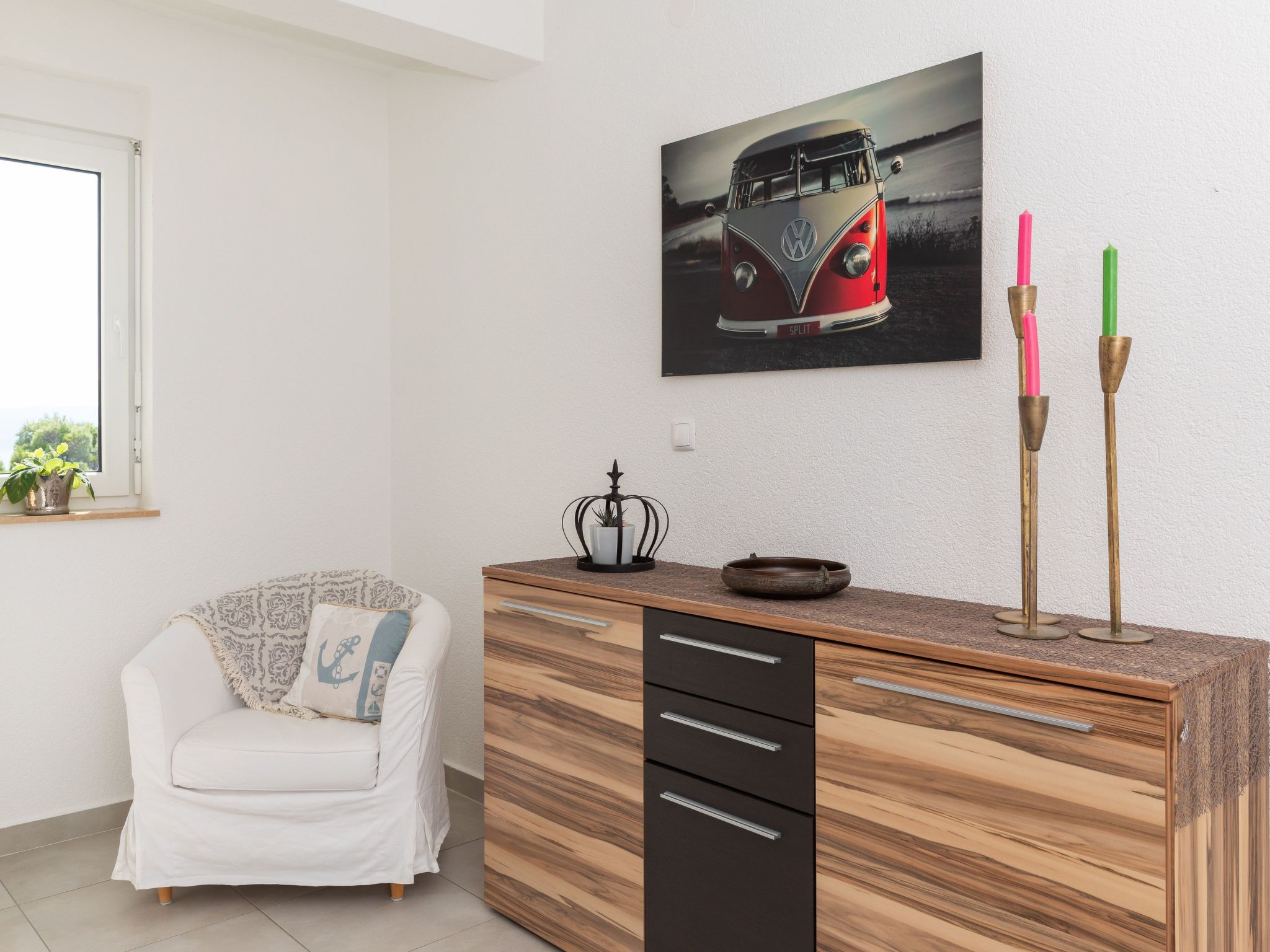 Moderne, helle Ferienwohnung mit Meerblick-Inside