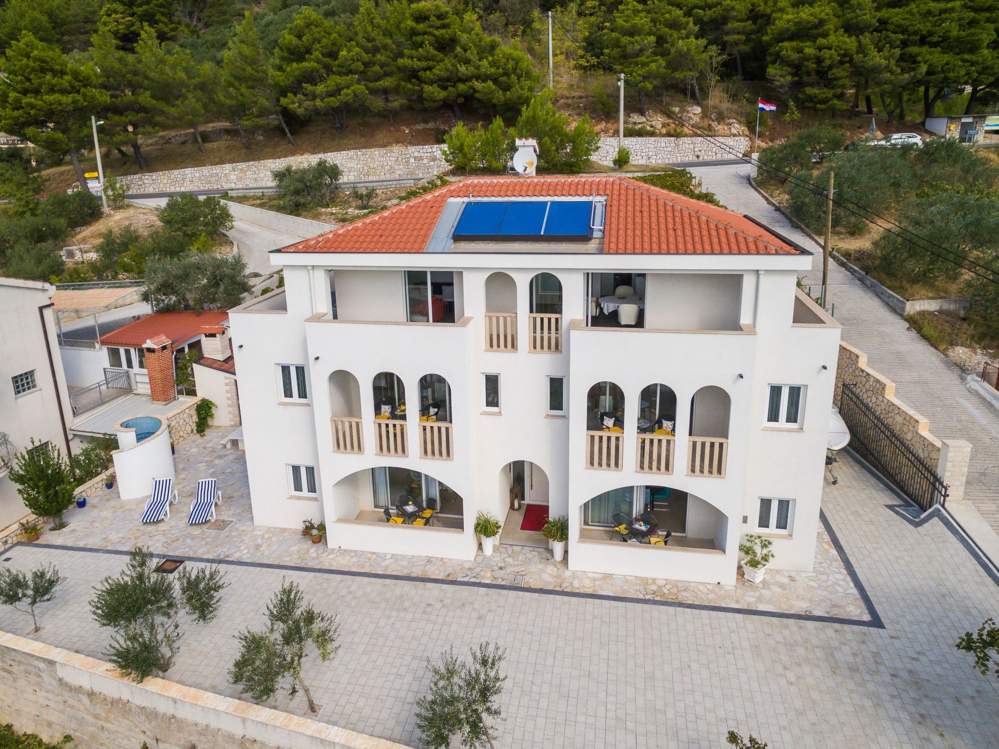 Moderne, helle Ferienwohnung mit Meerblick-Inside