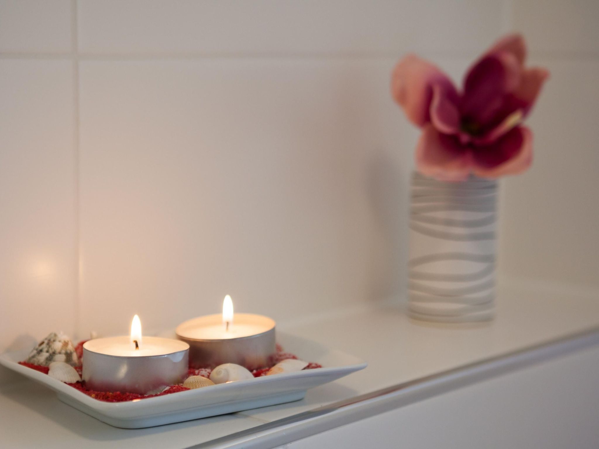 Moderne, helle Ferienwohnung mit Meerblick-Inside