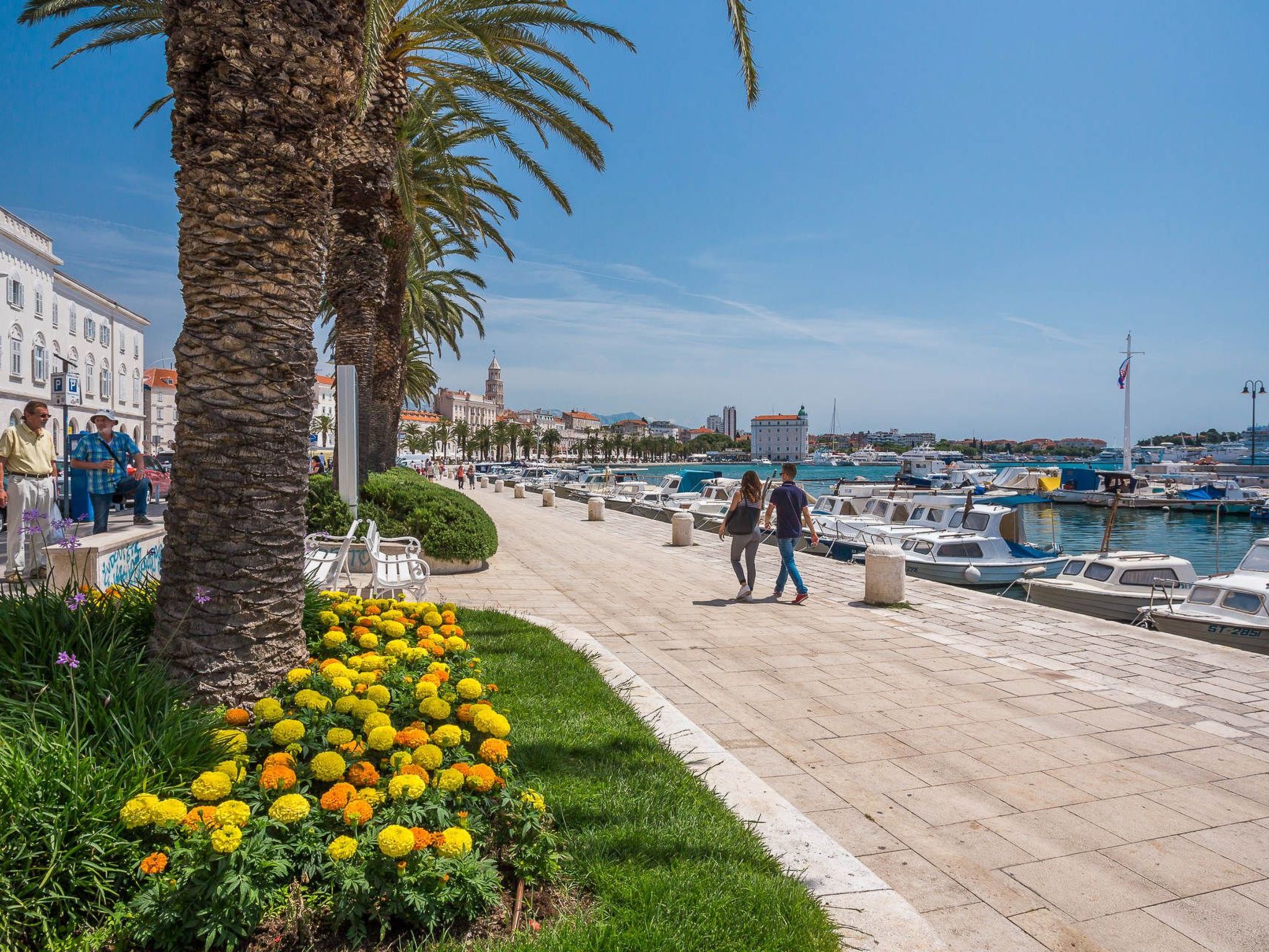 Moderne, helle Ferienwohnung mit Meerblick-Inside
