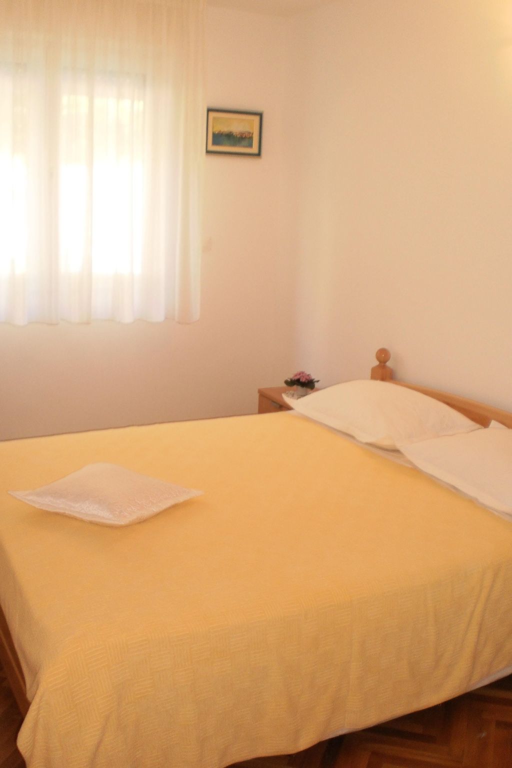 Moderne Ferienwohnung in Omiš mit Terrasse und Garten