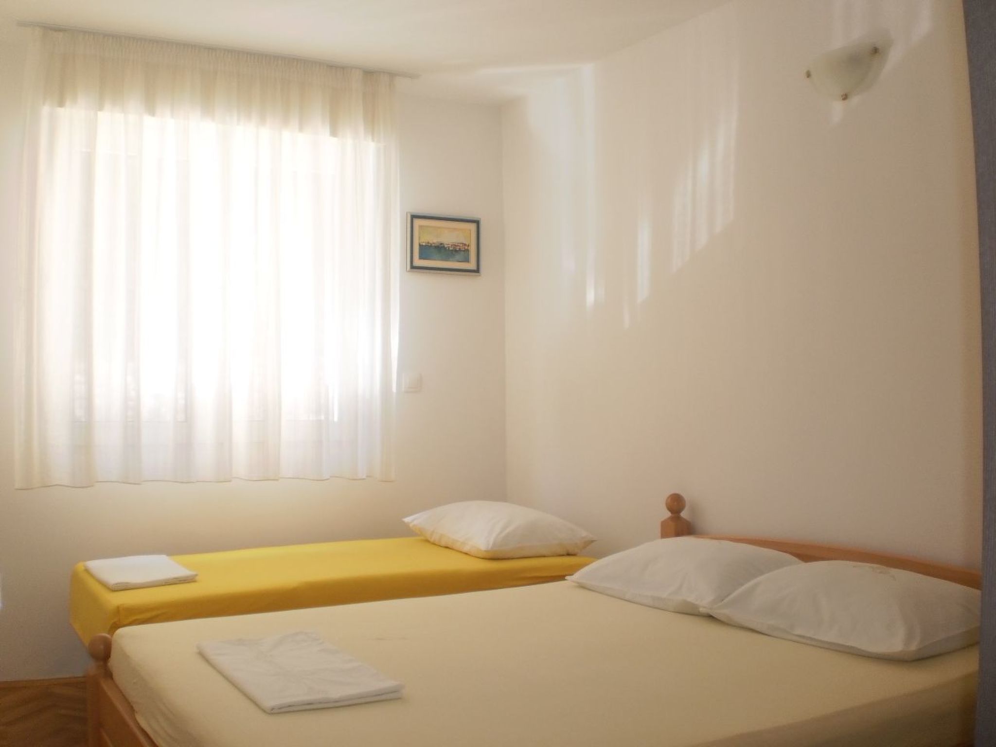 Moderne Ferienwohnung in Omiš mit Terrasse und Garten-Dedans