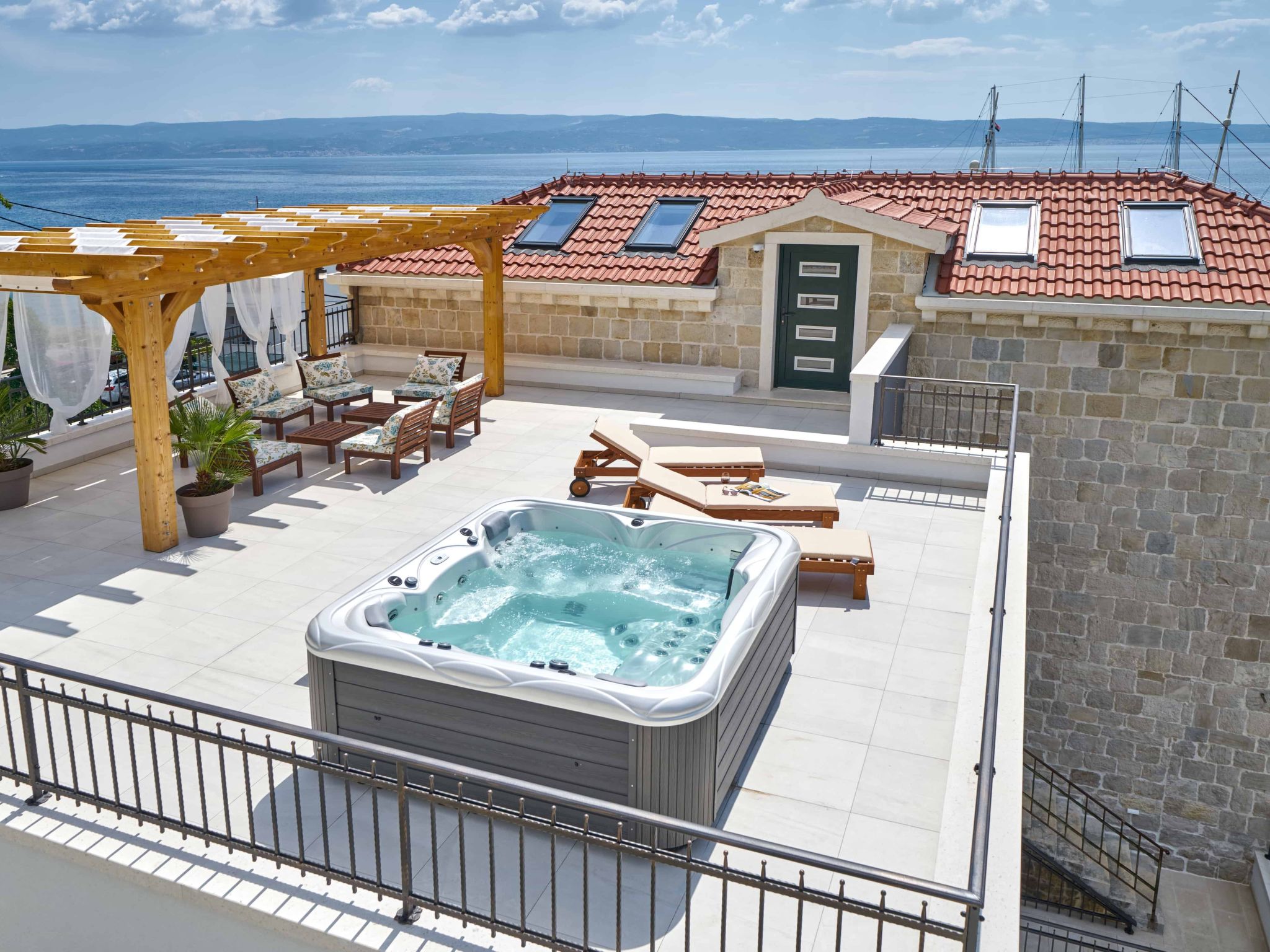 Wunderschön gestaltete Villa Mladenka in Suhi Potok-Dedans