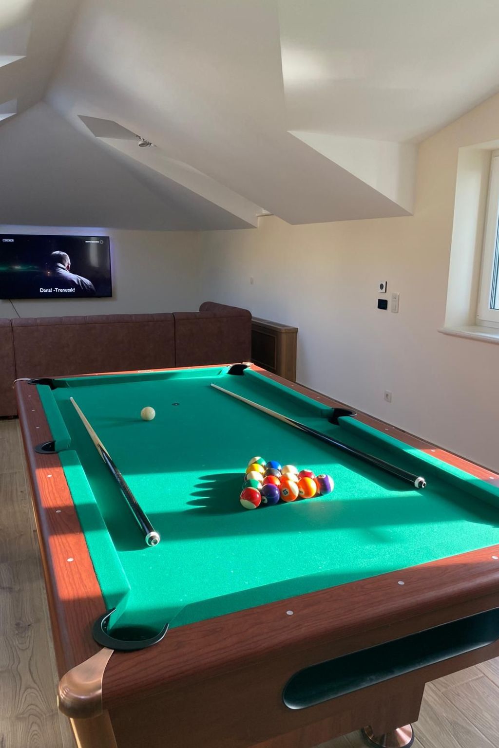 Wunderschön gestaltete Villa Mladenka in Suhi Potok-Dedans