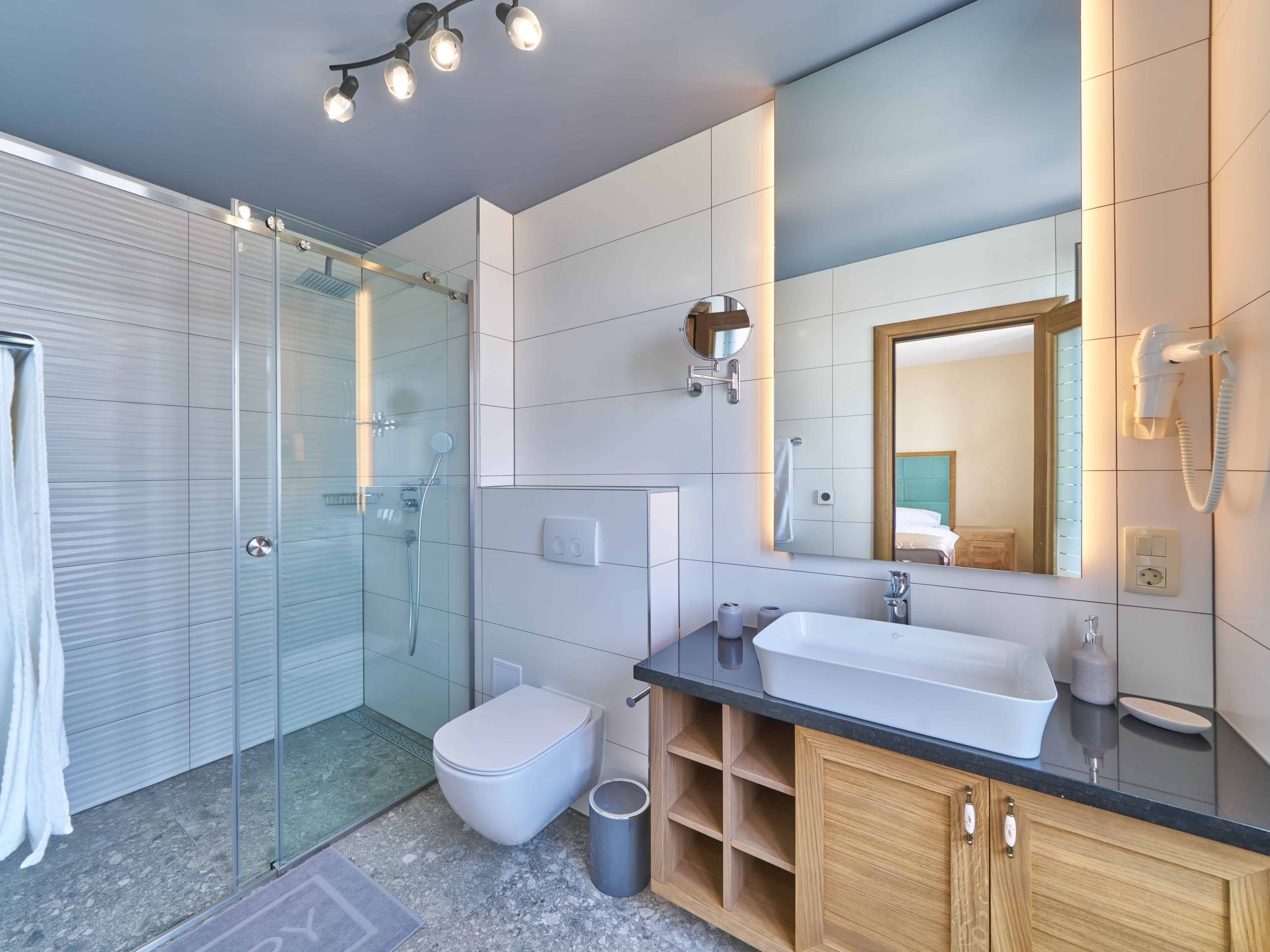 Wunderschön gestaltete Villa Mladenka in Suhi Potok-Dedans