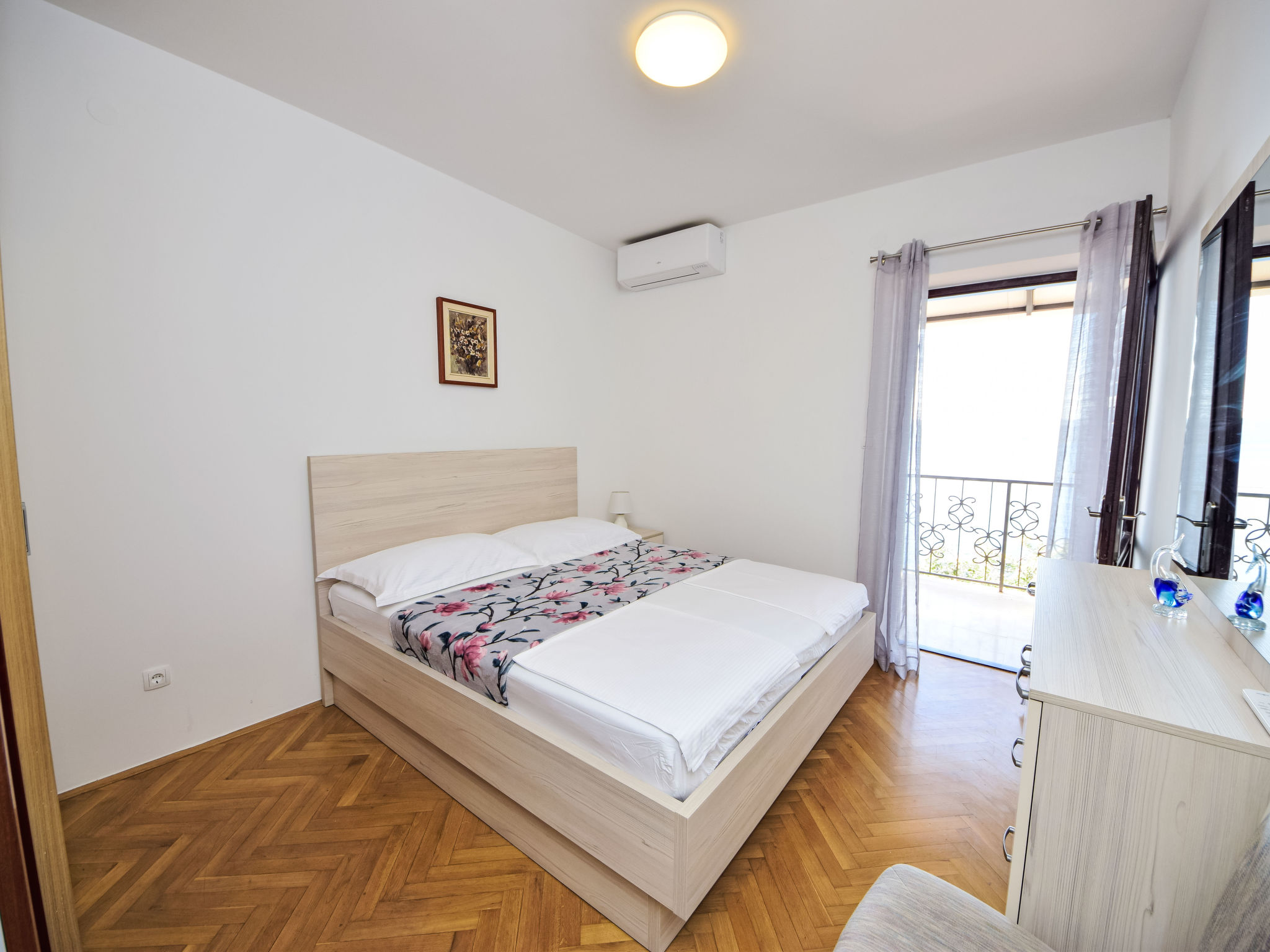 Appartement Lada: Zeezicht & zwembad op 100m van het strand in Omiš - foto 3