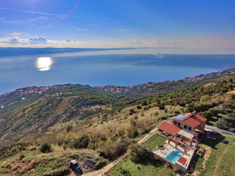 Search and Stay destination Jesenice, Splitsko-dalmatinska županija - Croatia from AU$ 451. Kilo (OMI305)