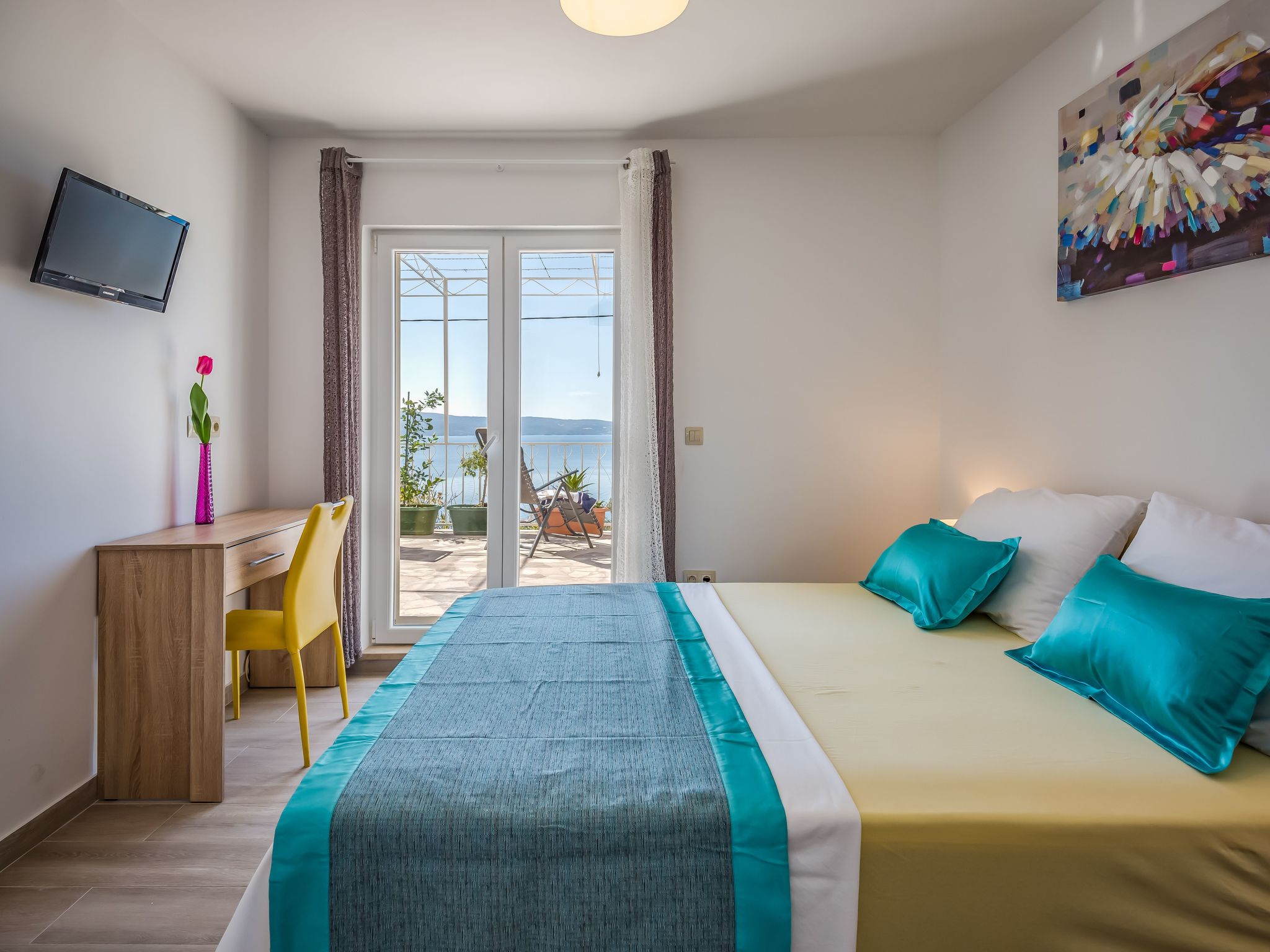 Große Wohnung in Omis mit Terrasse und Meerblick