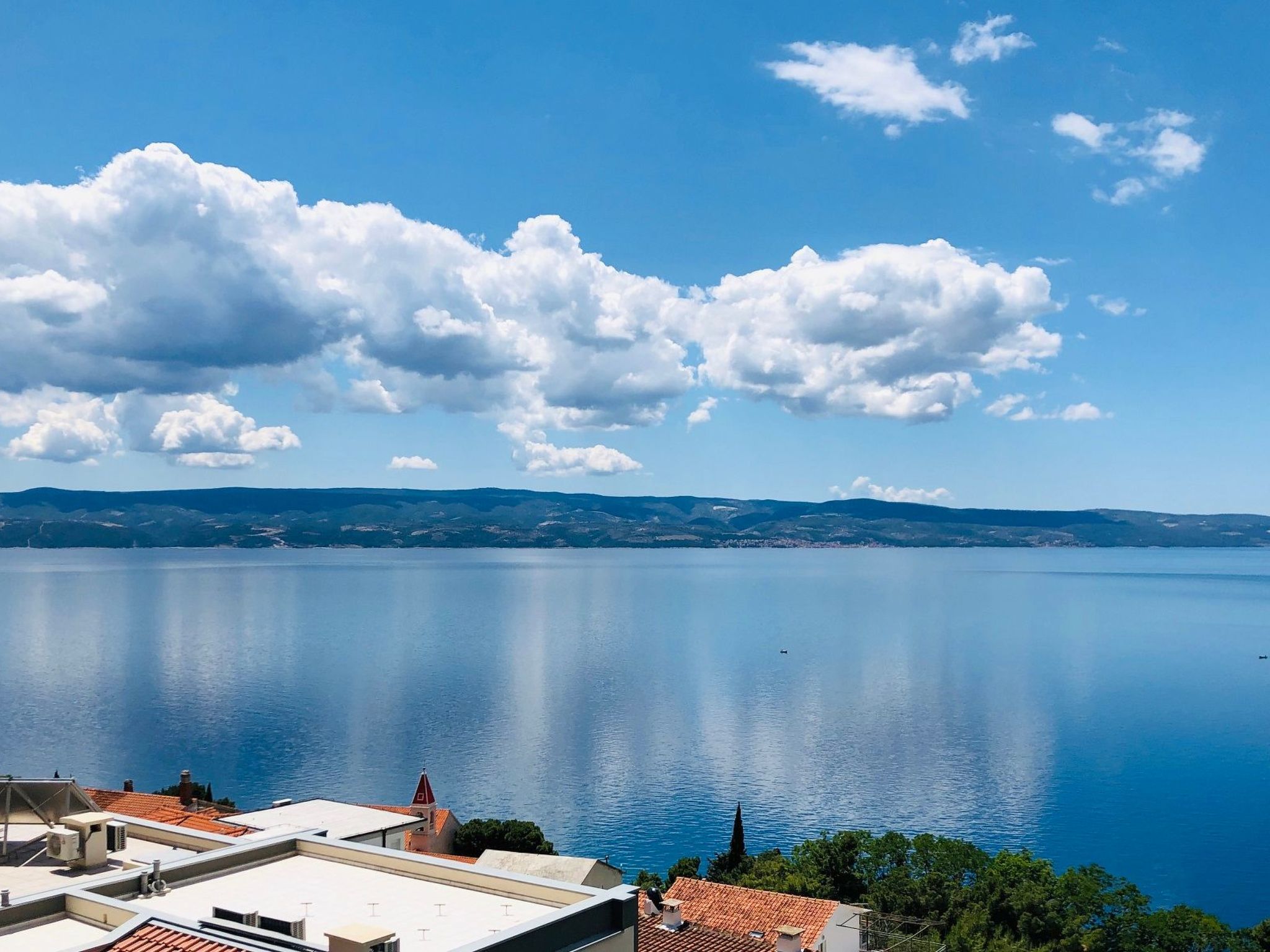 Große Wohnung in Omis mit Terrasse und Meerblick-Dedans