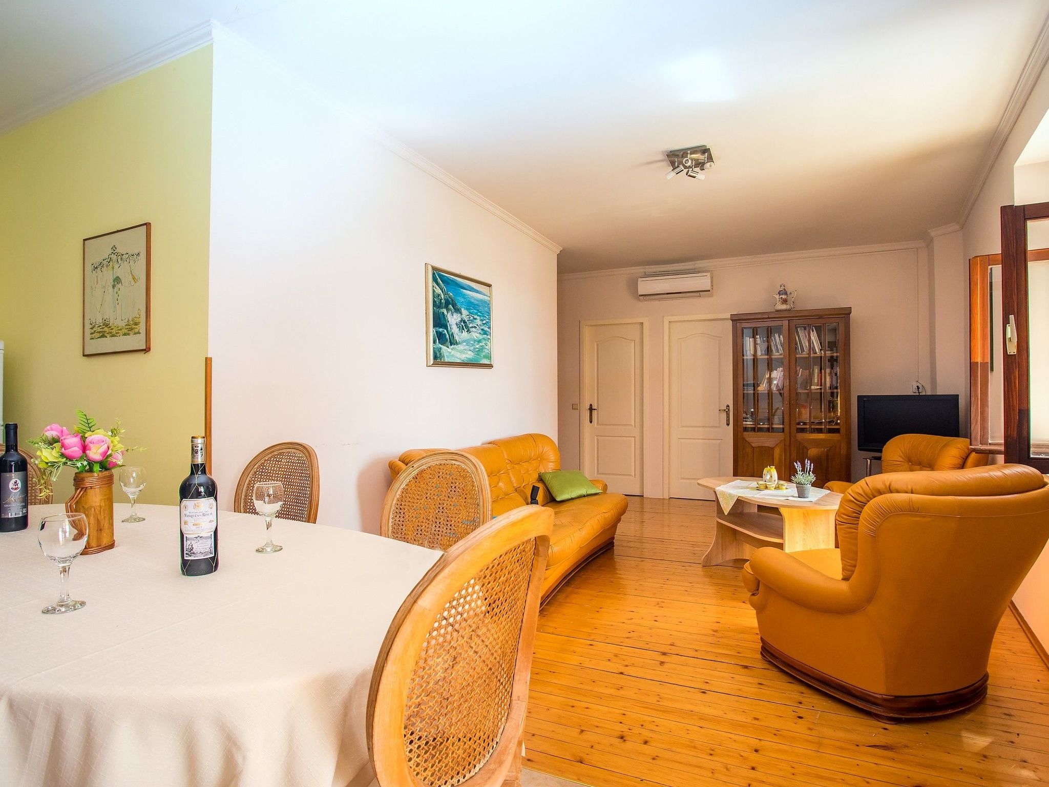 Villa Simunovi dvori-Binnen