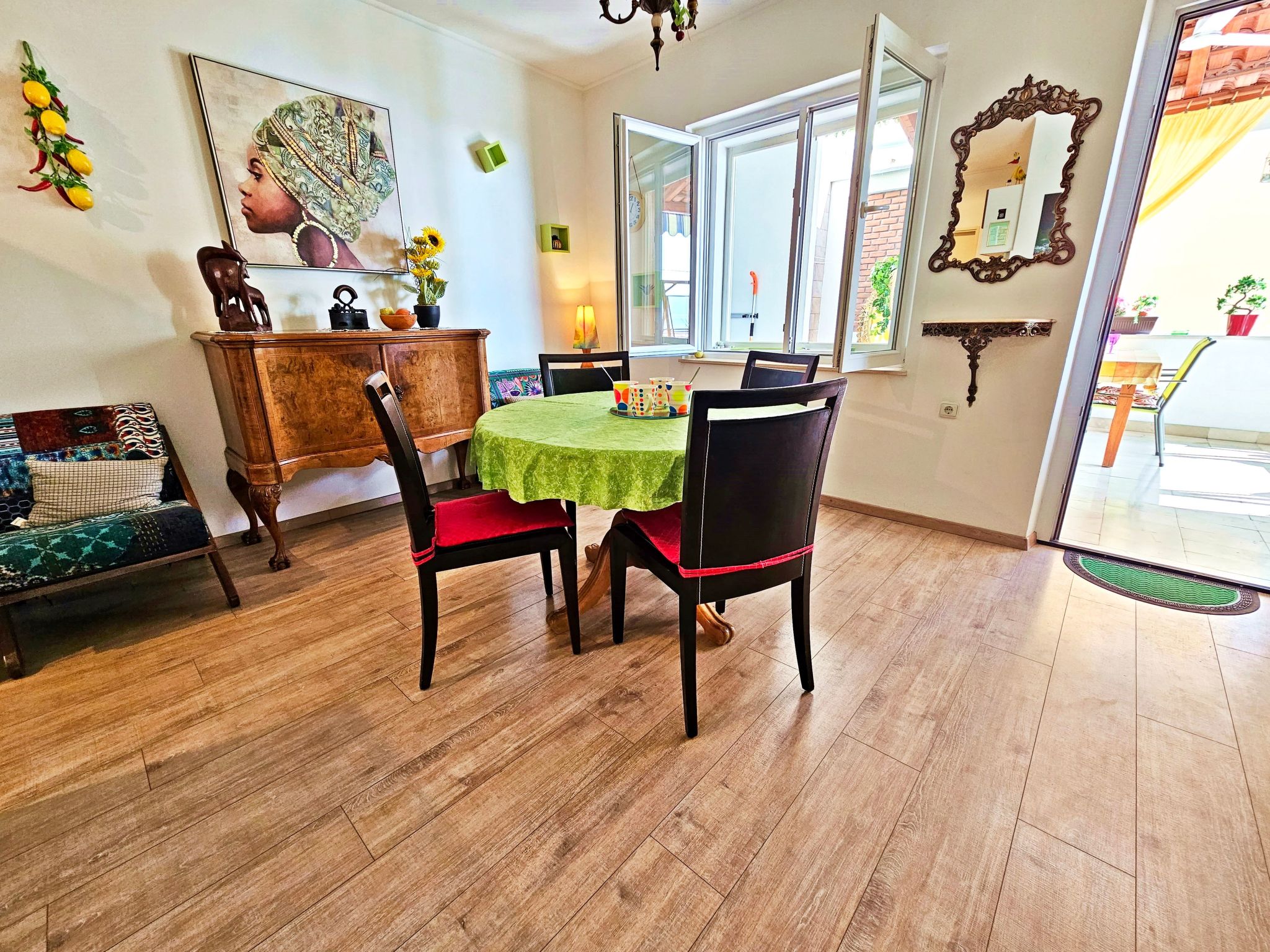 Wohnung in Jesenice mit Terrasse-Binnen