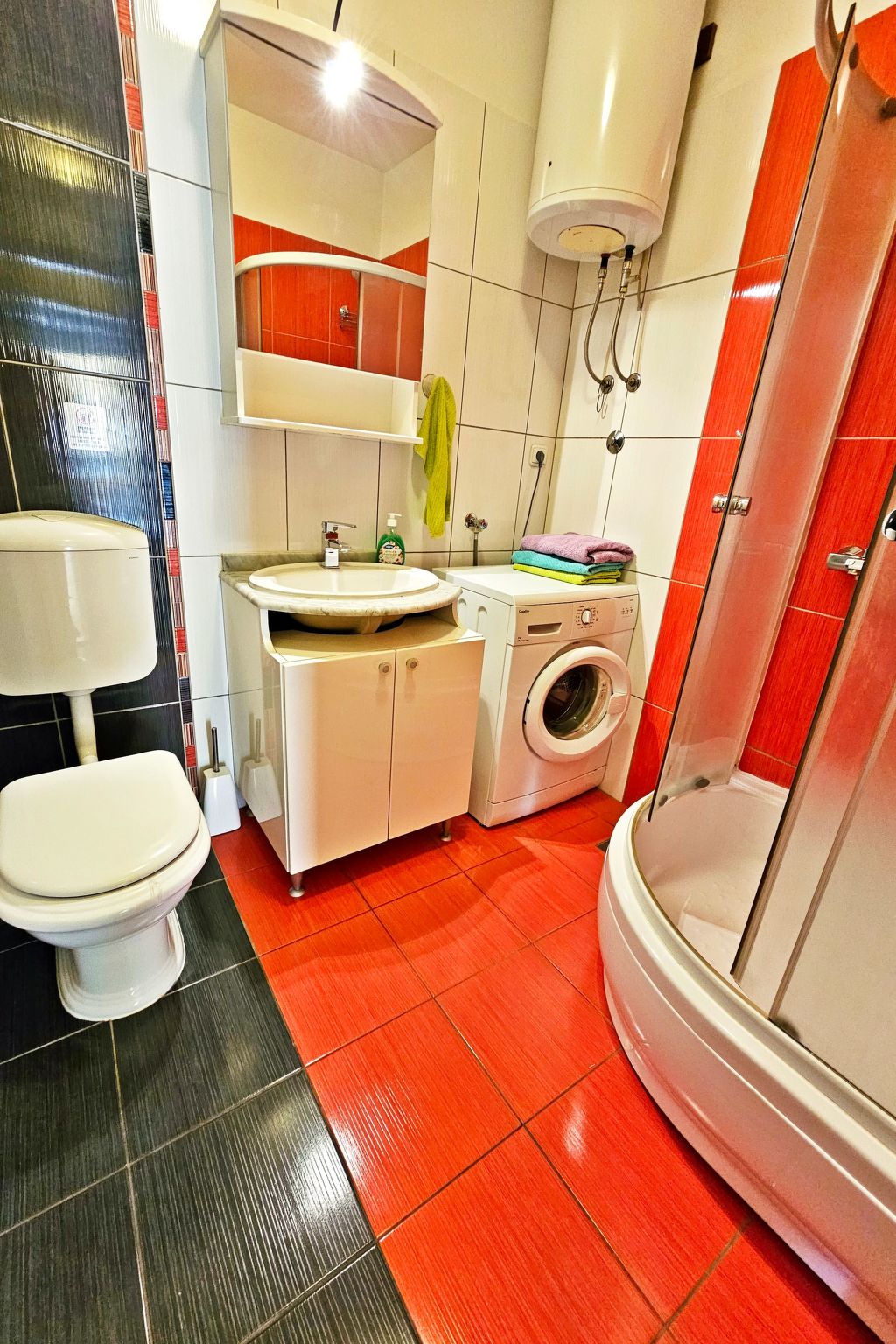 Wohnung in Jesenice mit Terrasse-Binnen