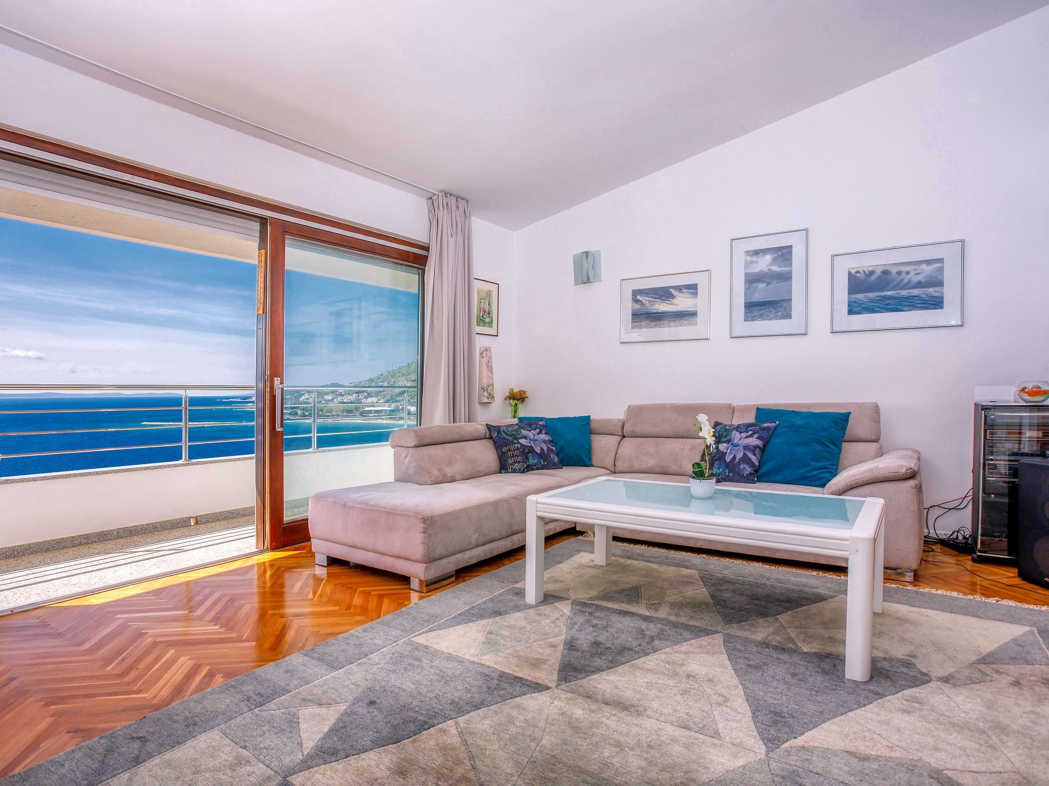 Appartement "Zorka" mit Blick auf das Wasser-Dedans