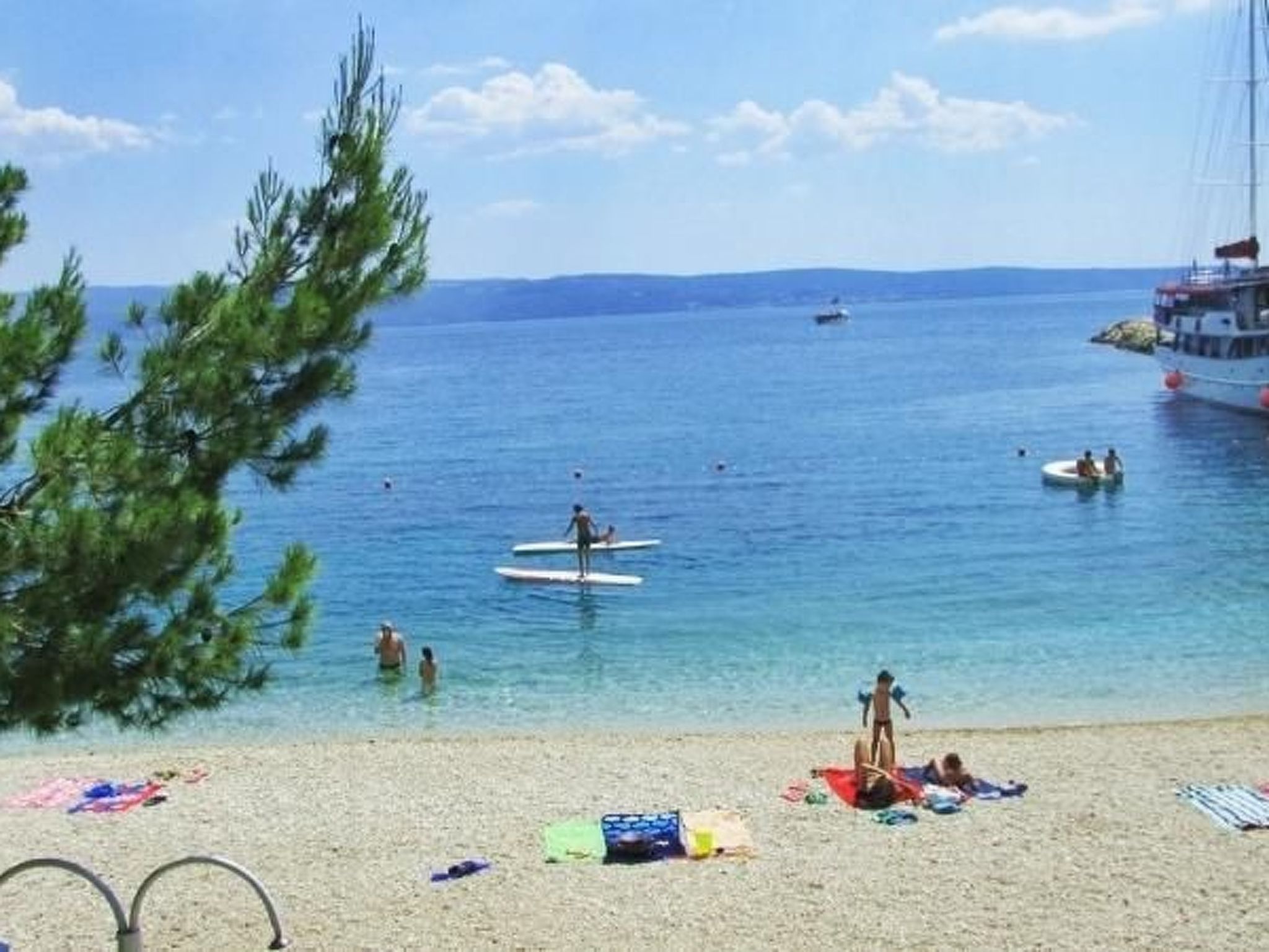 Mit überdachter Terrasse am Strand mit Meerblick-Draußen