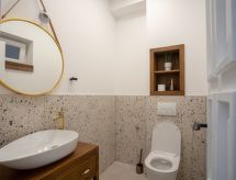für 12 Personen ca. 180 m&sup2; in Jesenice, Dalmatien (Gespanschaft Split-Dalm