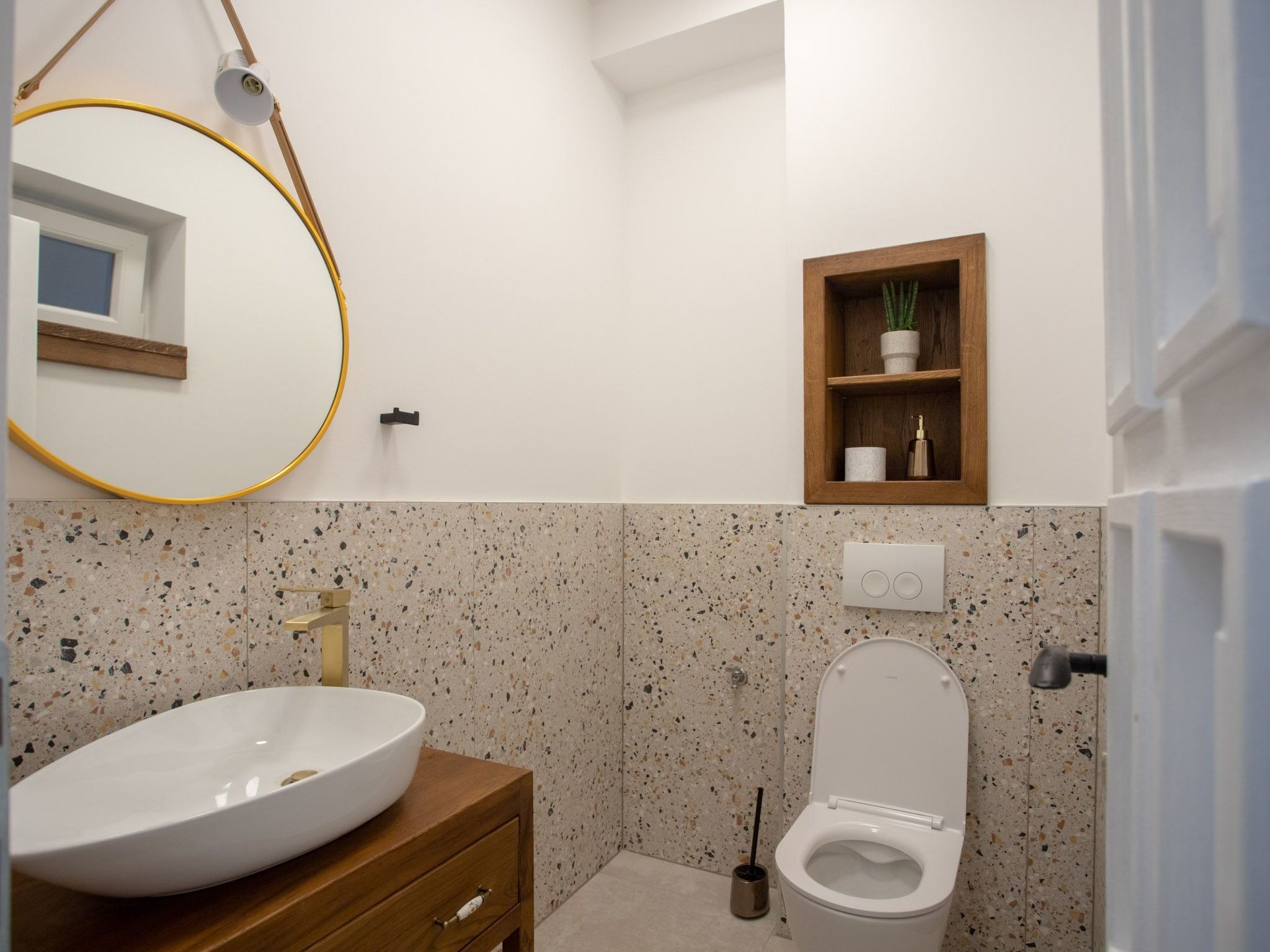 Für 12 Personen ca. 180 m² in Jesenice, Dalmatien (Gespanschaft Split-Dalm-Dedans