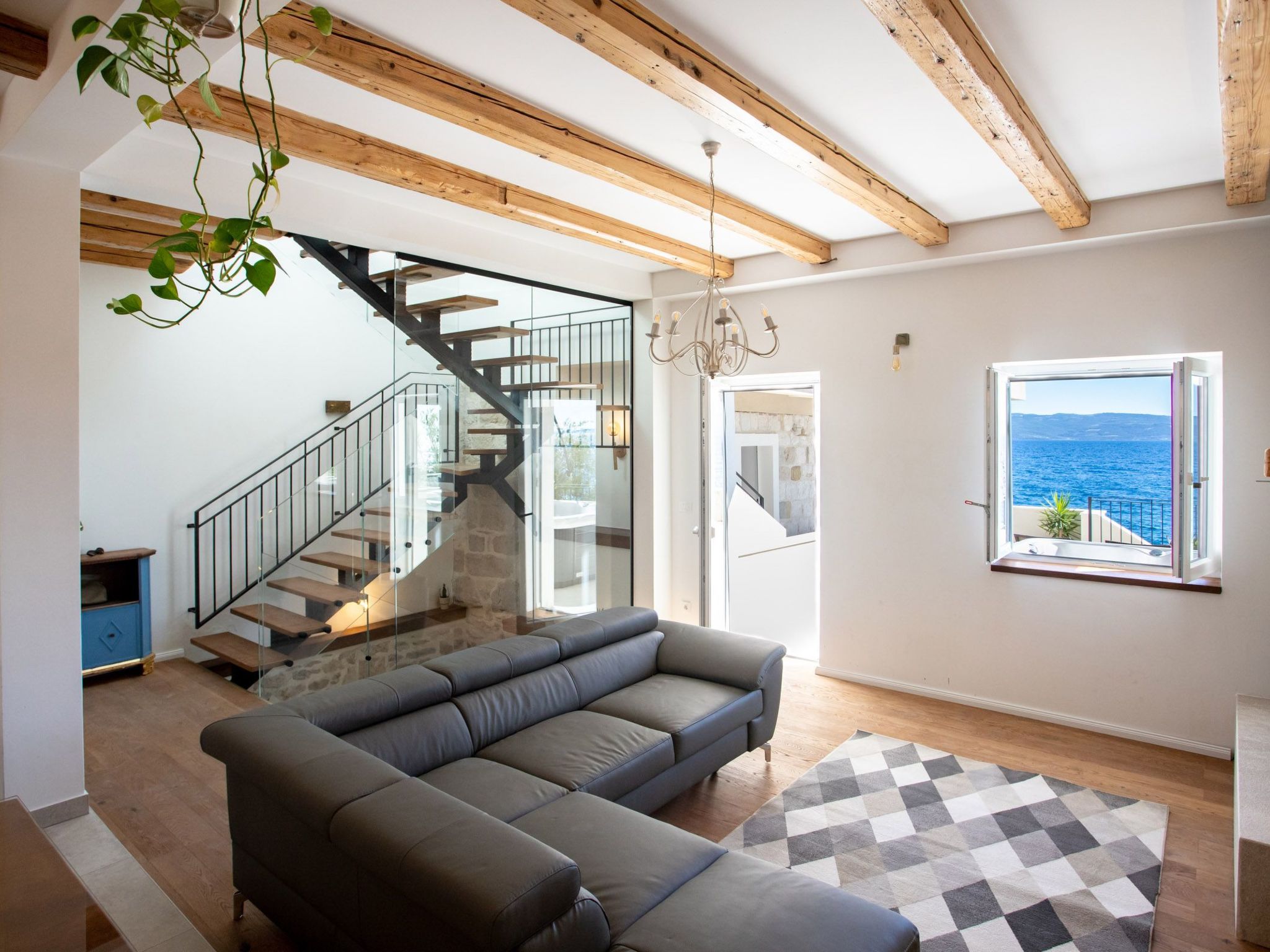 Für 12 Personen ca. 180 m² in Jesenice, Dalmatien (Gespanschaft Split-Dalm-Dedans