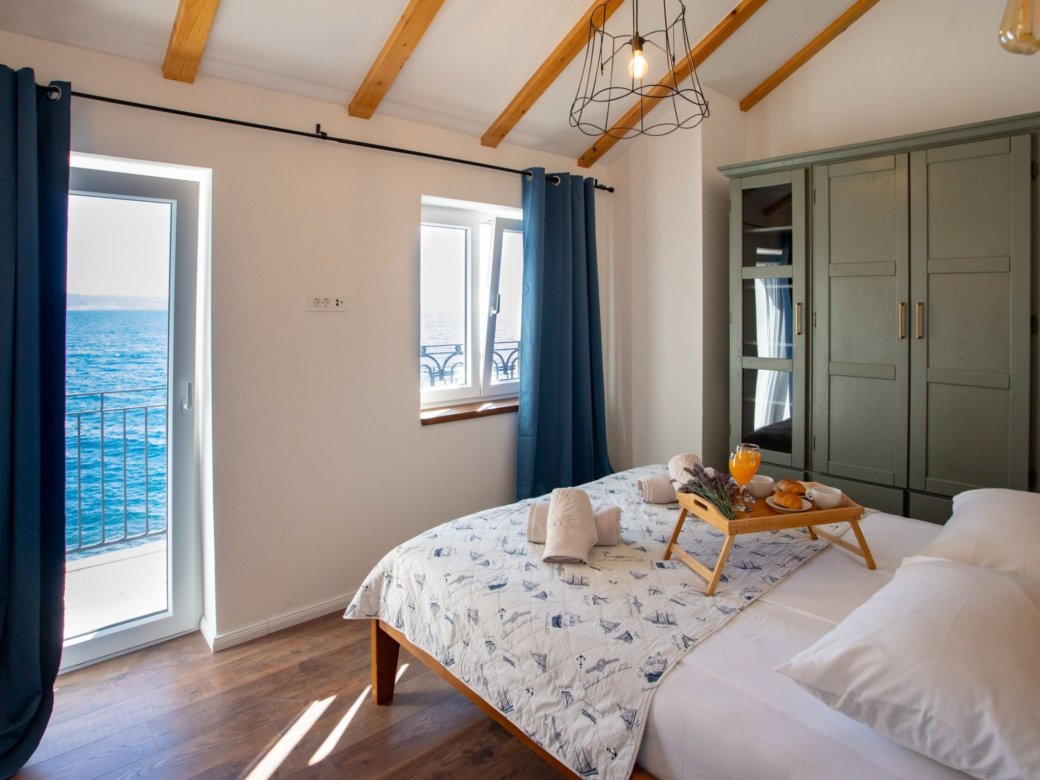 Für 12 Personen ca. 180 m² in Jesenice, Dalmatien (Gespanschaft Split-Dalm-Dedans