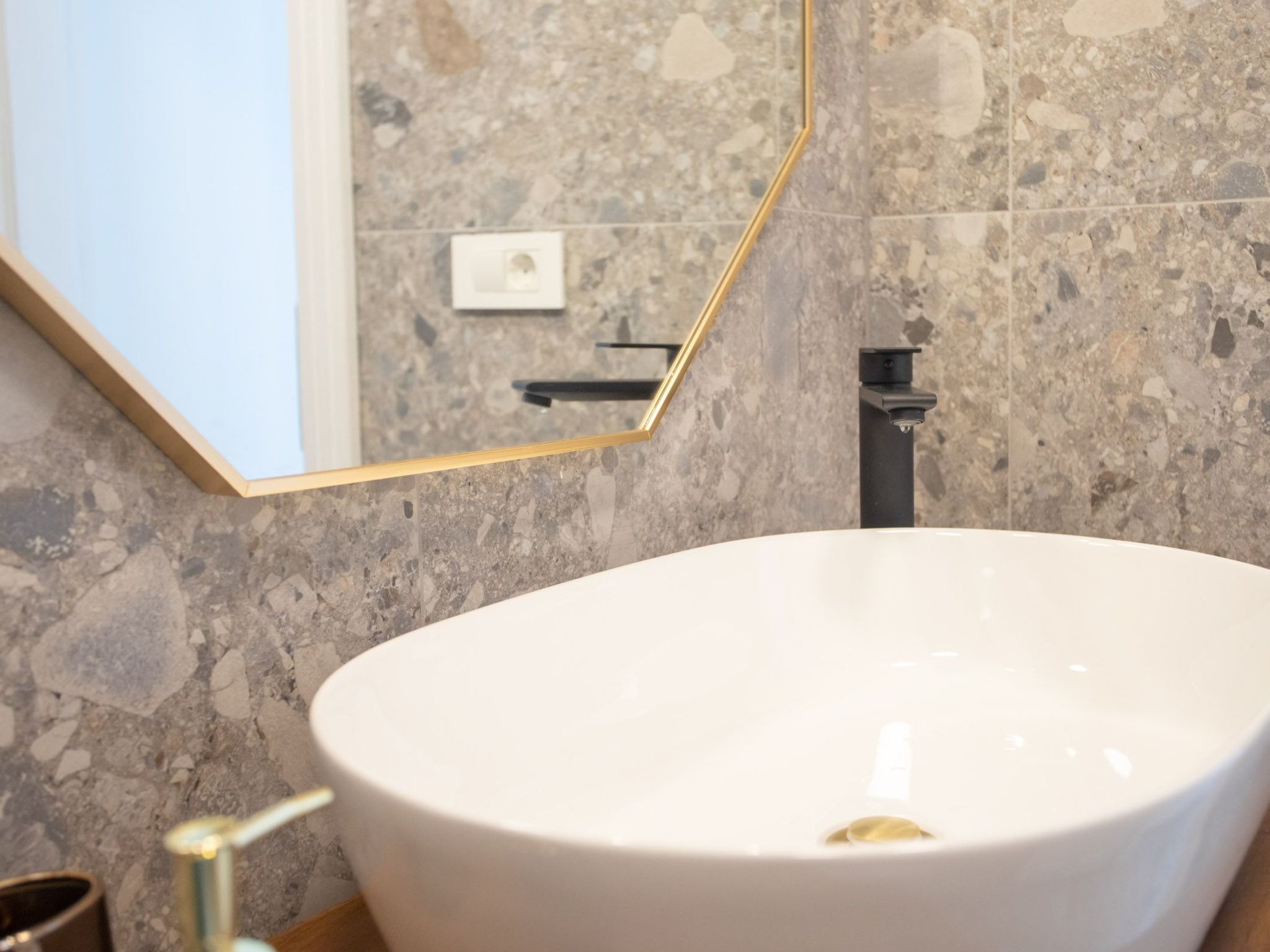 Für 12 Personen ca. 180 m² in Jesenice, Dalmatien (Gespanschaft Split-Dalm-Dedans