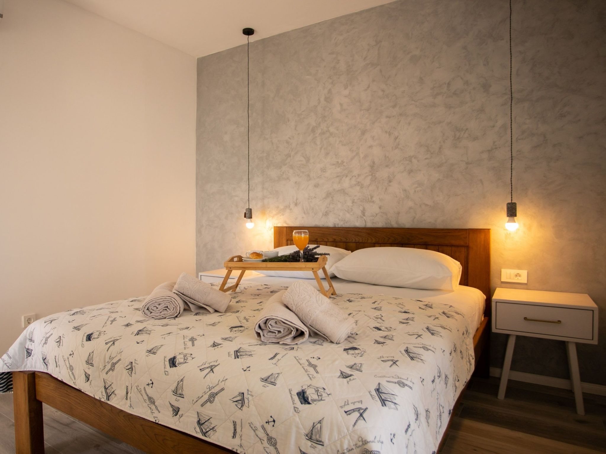 Für 12 Personen ca. 180 m² in Jesenice, Dalmatien (Gespanschaft Split-Dalm-Dedans