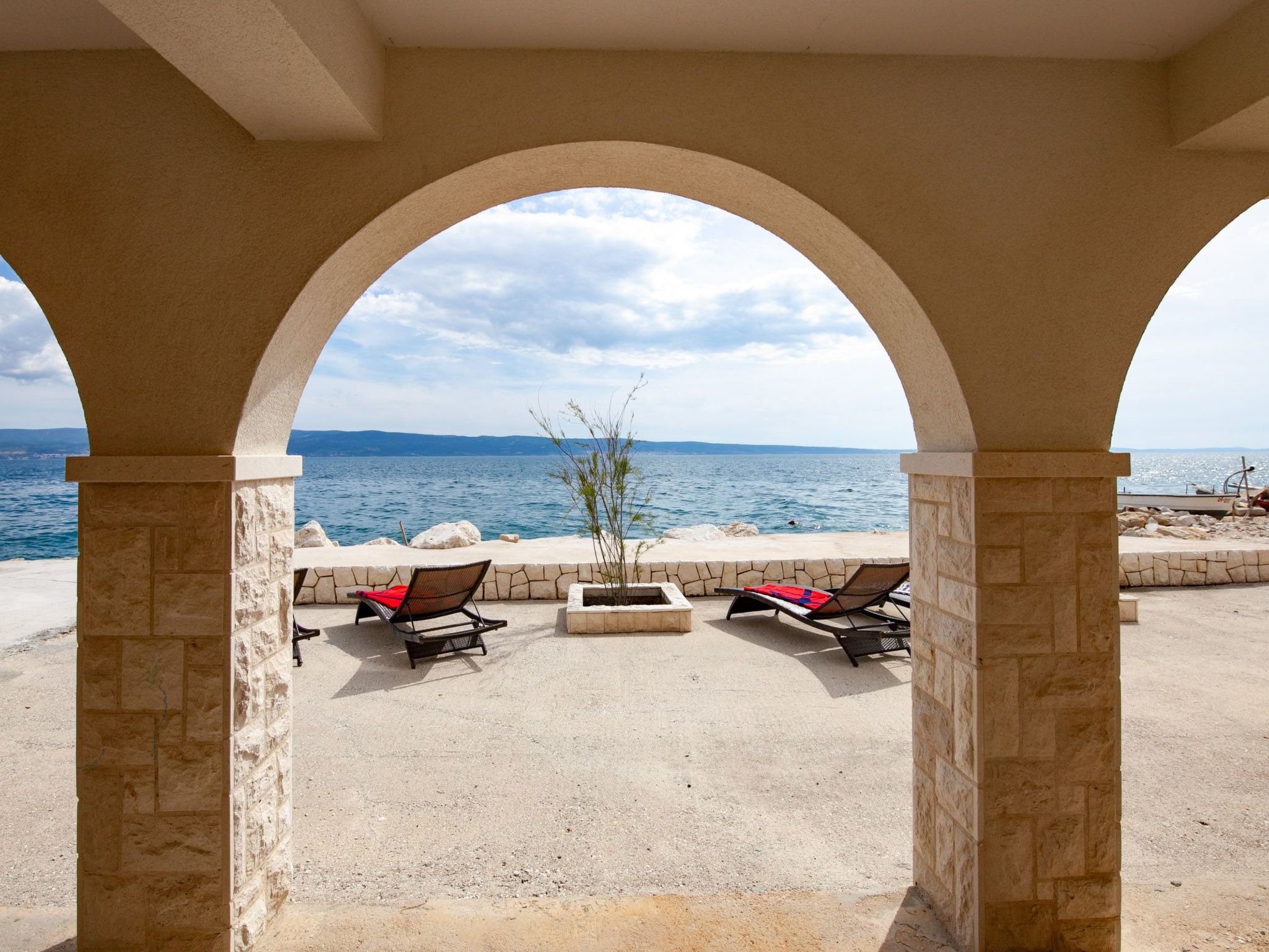 Für 12 Personen ca. 180 m² in Jesenice, Dalmatien (Gespanschaft Split-Dalm