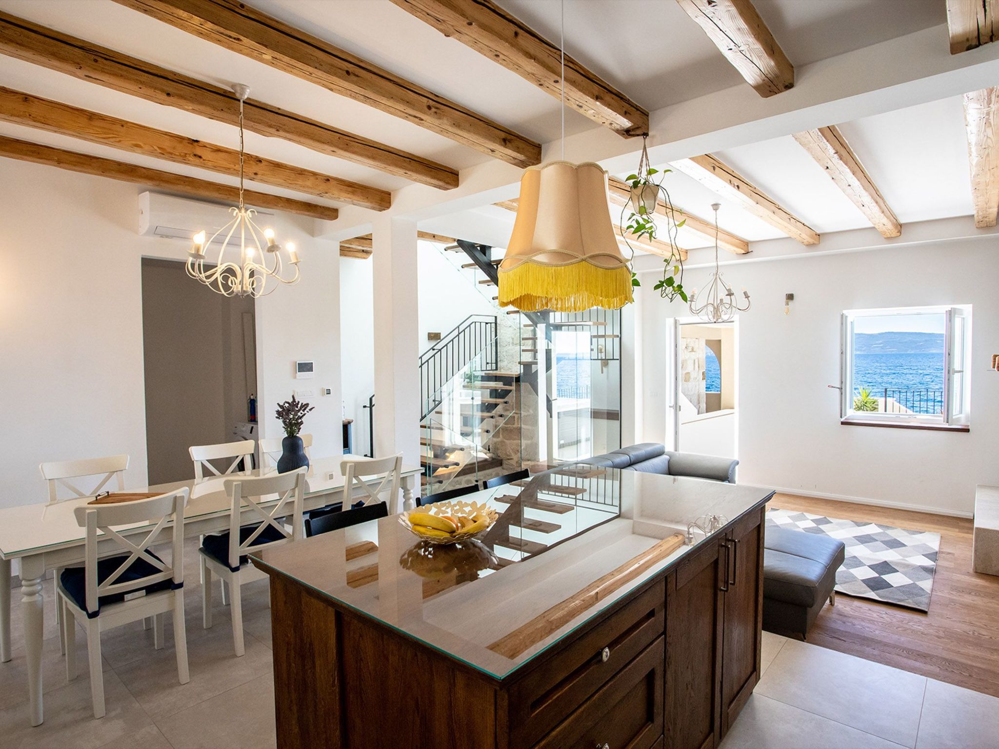 Für 12 Personen ca. 180 m² in Jesenice, Dalmatien (Gespanschaft Split-Dalm-Dedans