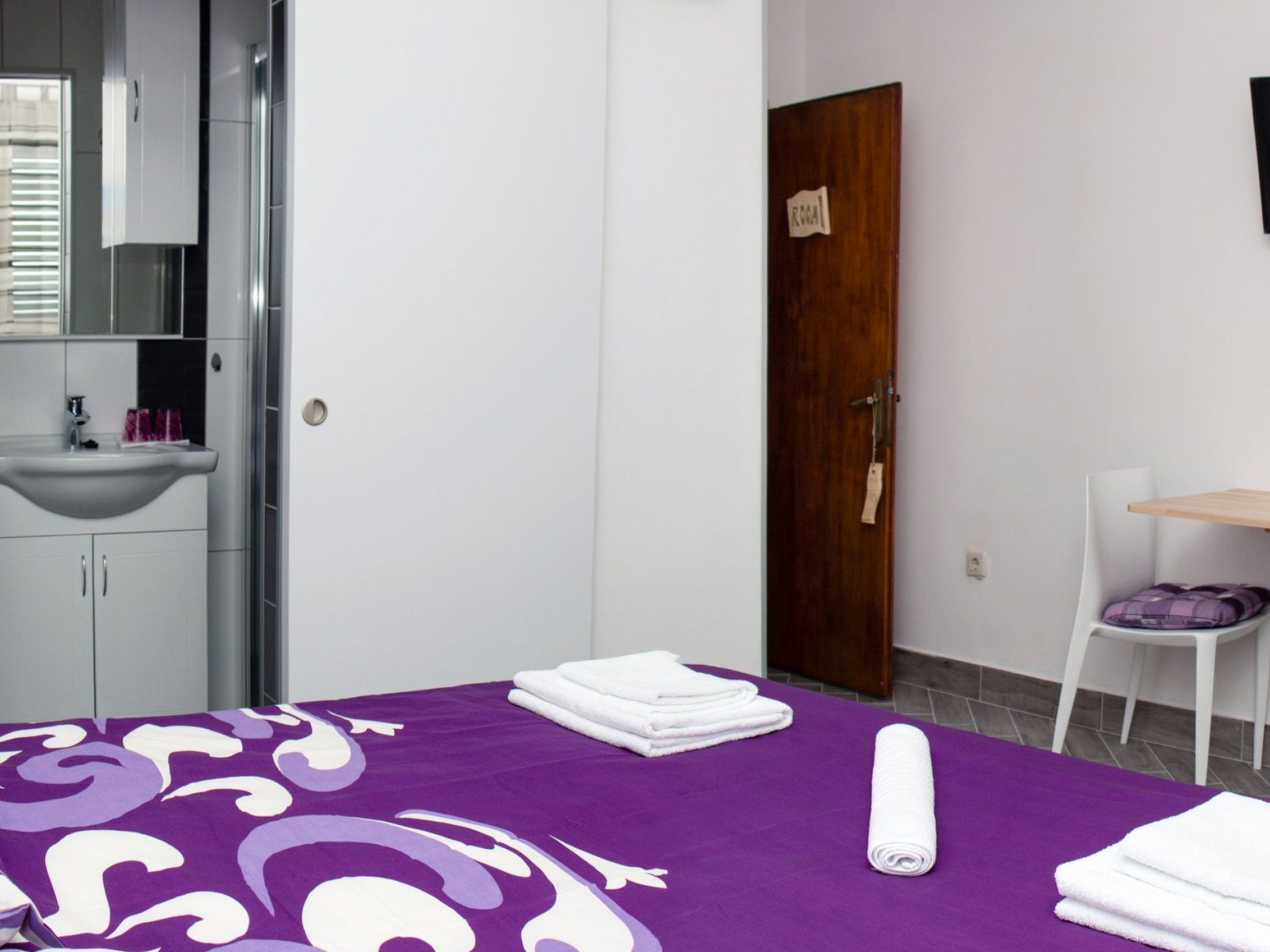 Moderne Ferienwohnung Bava-Dedans