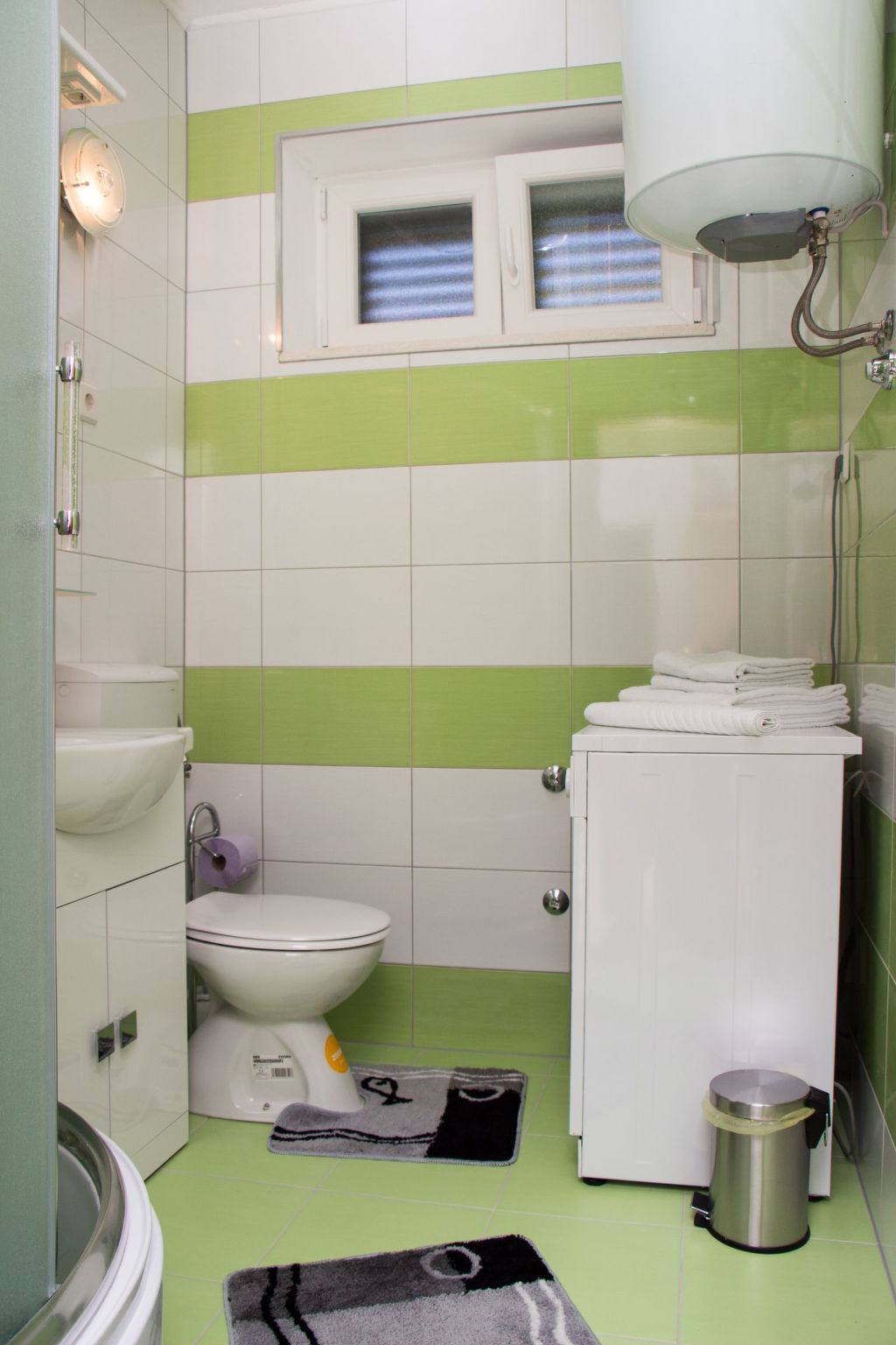 Moderne Ferienwohnung Bava-Dedans