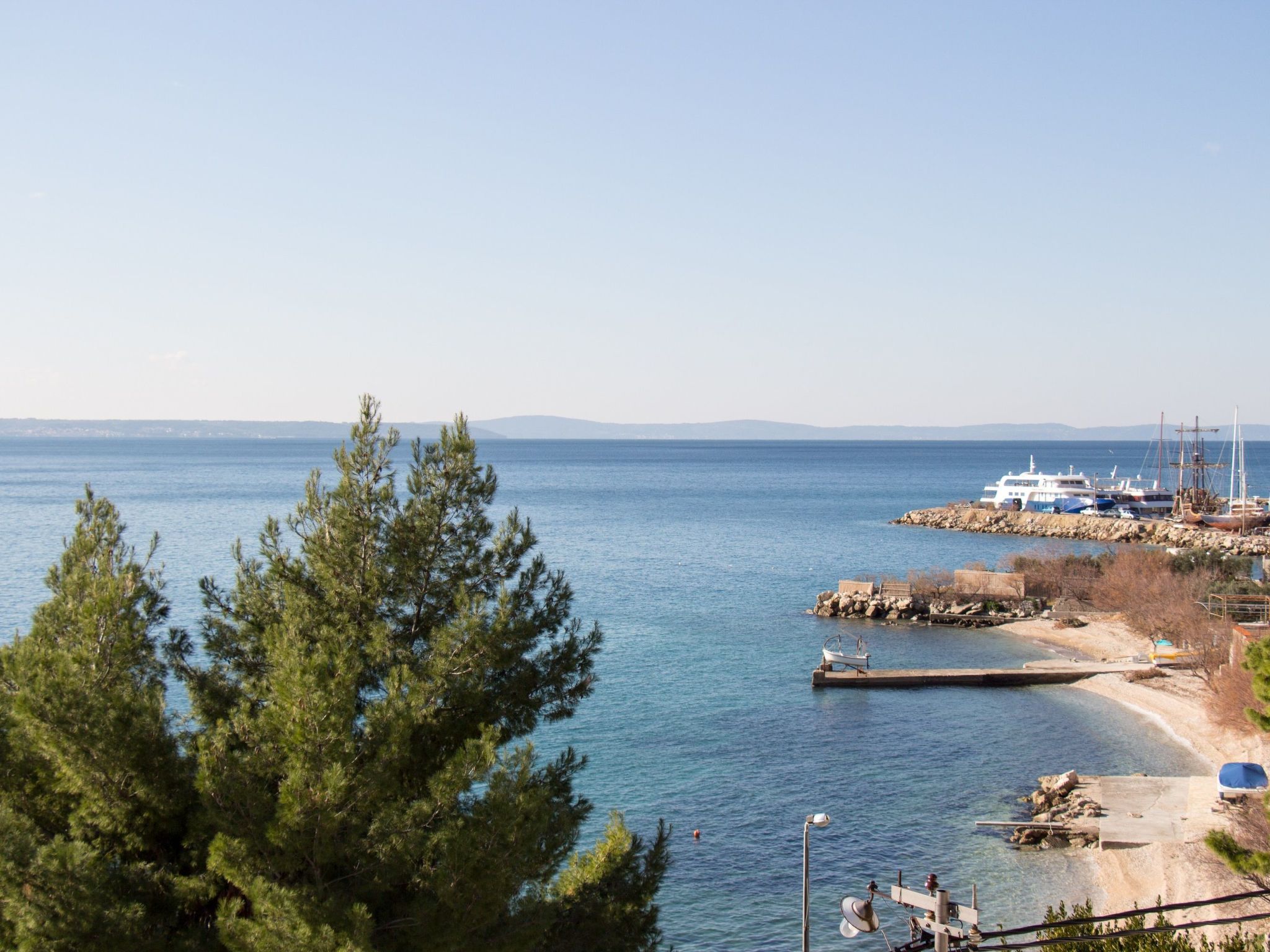Moderne Ferienwohnung Bava-Dedans