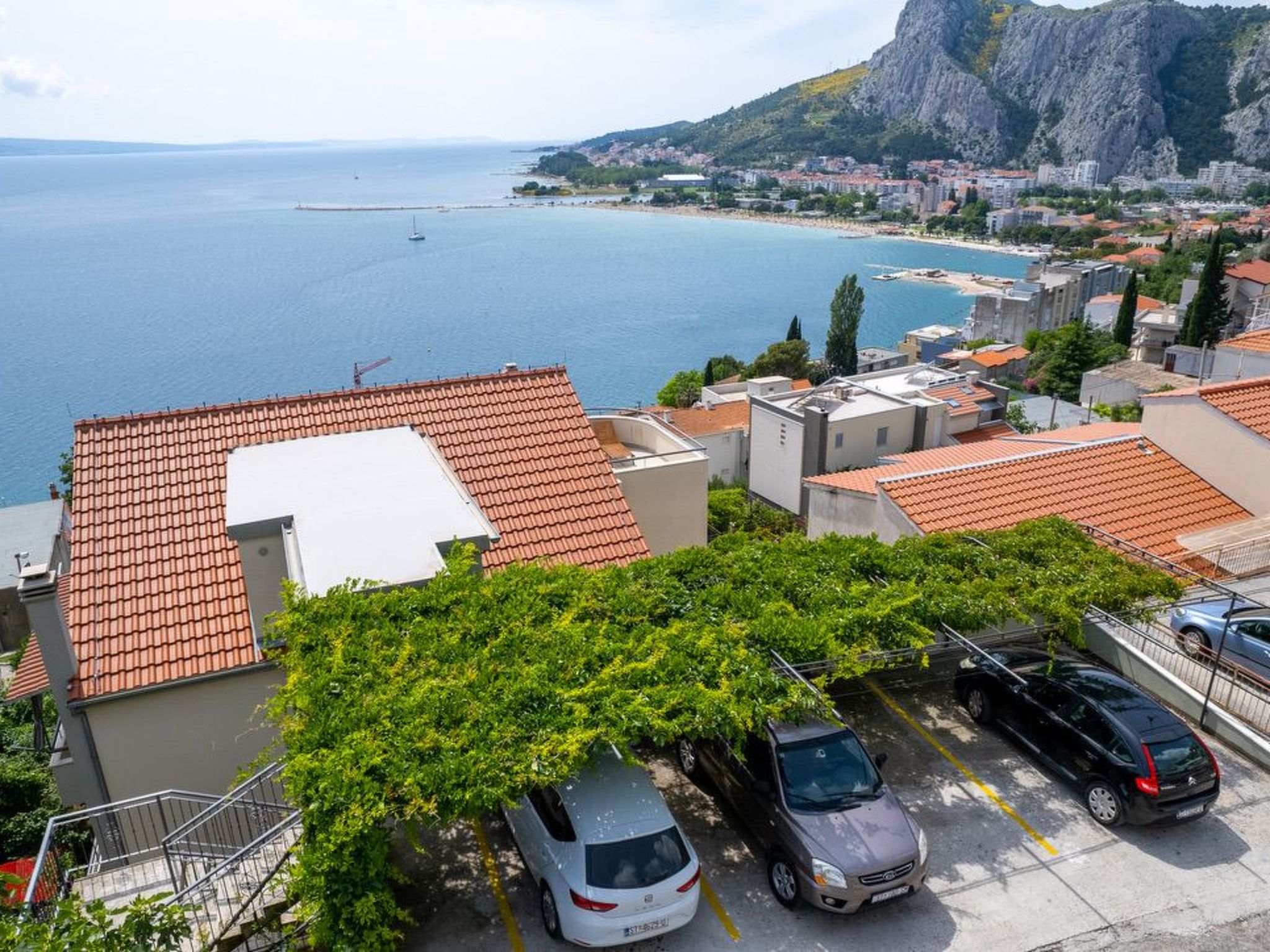 Ferienappartement mit zwei Meerblick-Balkonen-Inside
