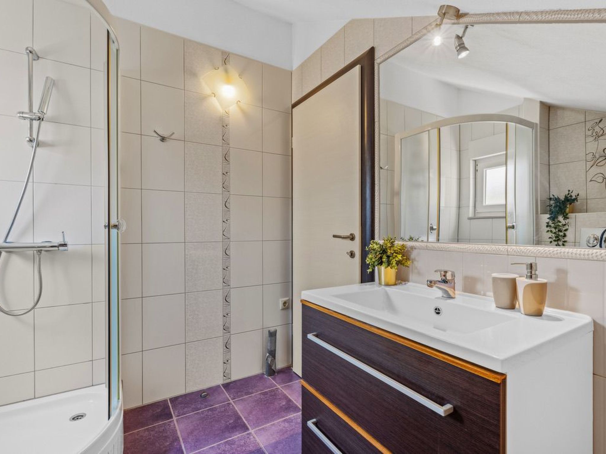 Ferienappartement mit zwei Meerblick-Balkonen-Inside