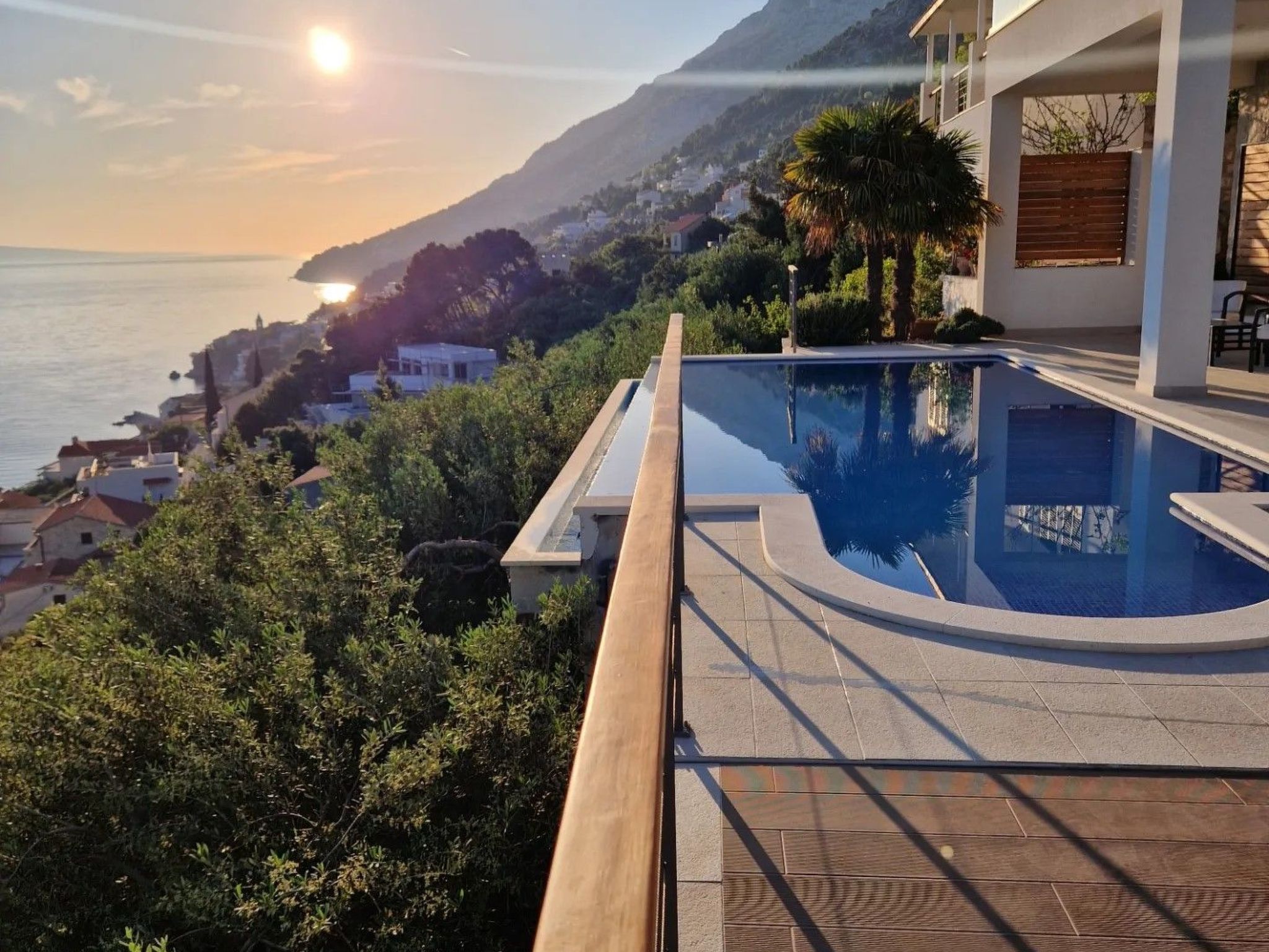 2 Schlafzimmer Villa Blue Dream mit Infinity-Pool-Inside