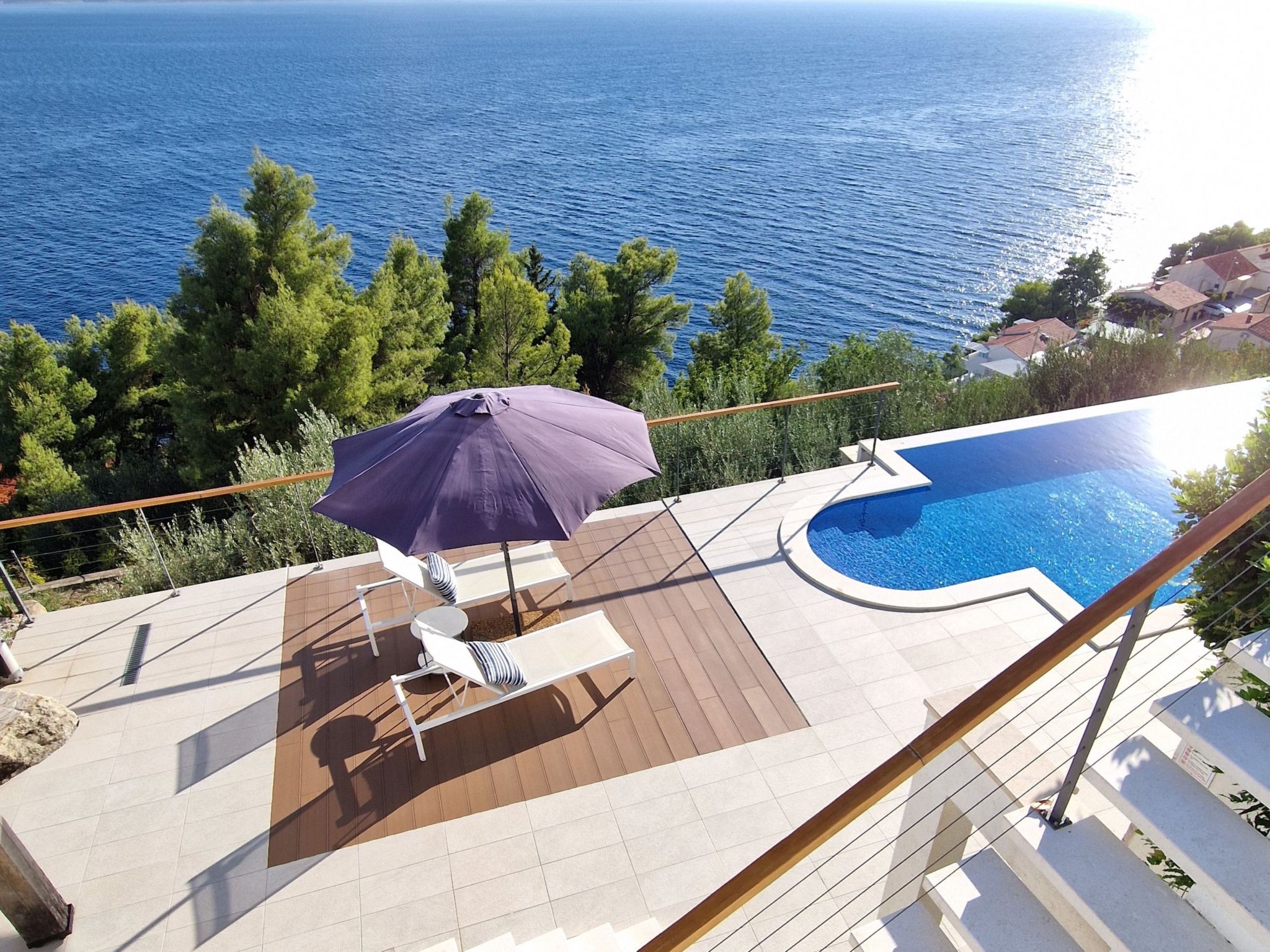 2 Schlafzimmer Villa Blue Dream mit Infinity-Pool-Inside