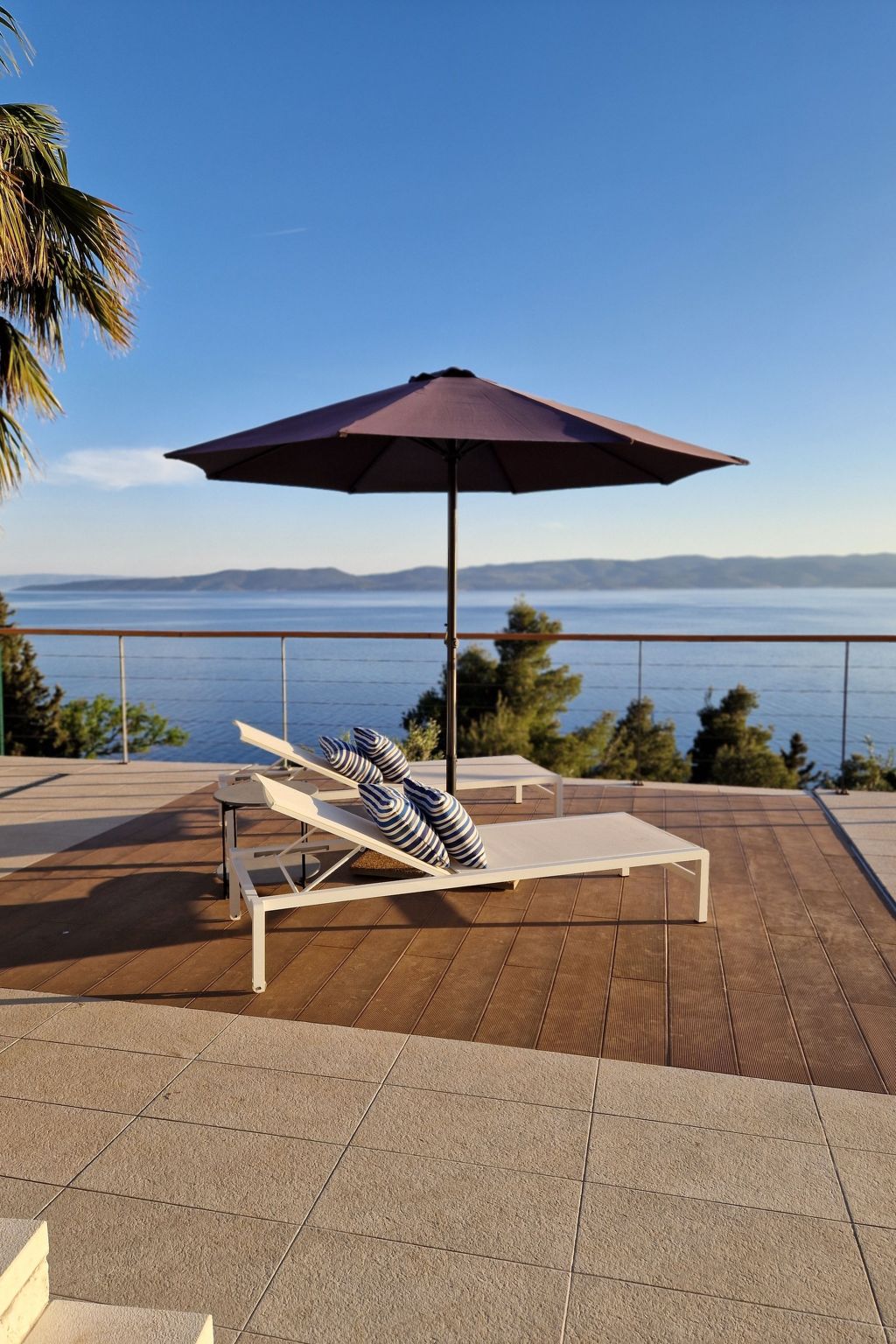 2 Schlafzimmer Villa Blue Dream mit Infinity-Pool-Inside