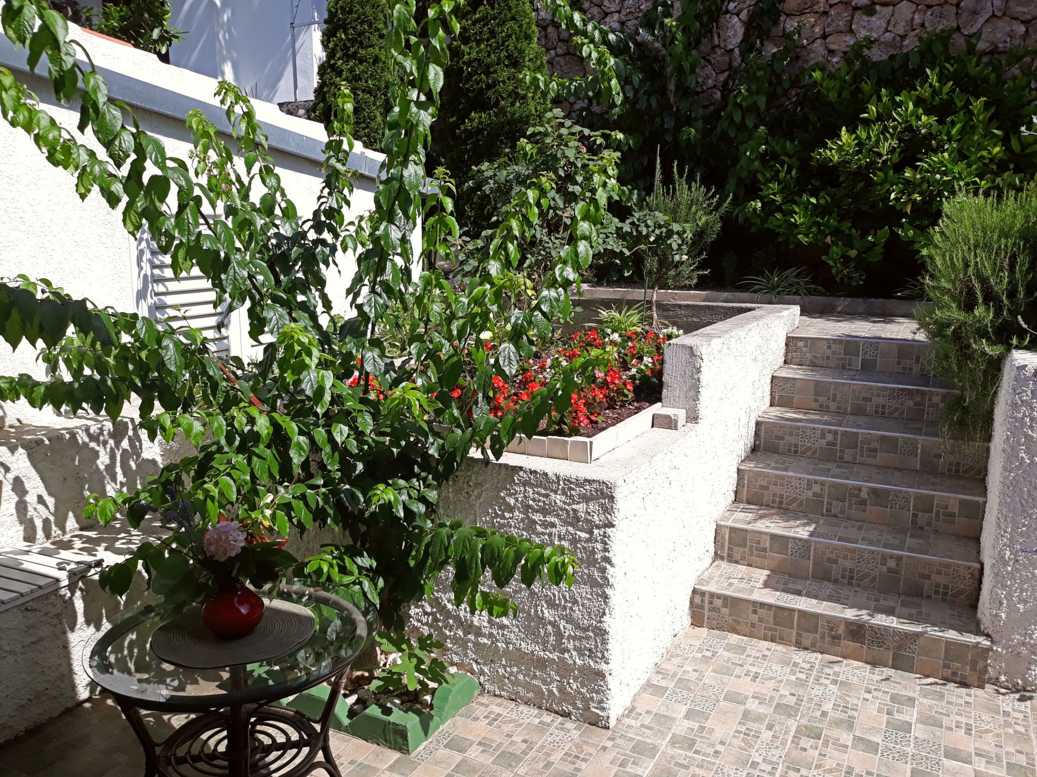 Haus am Wasser mit Blick aufs Wasser-Drinnen