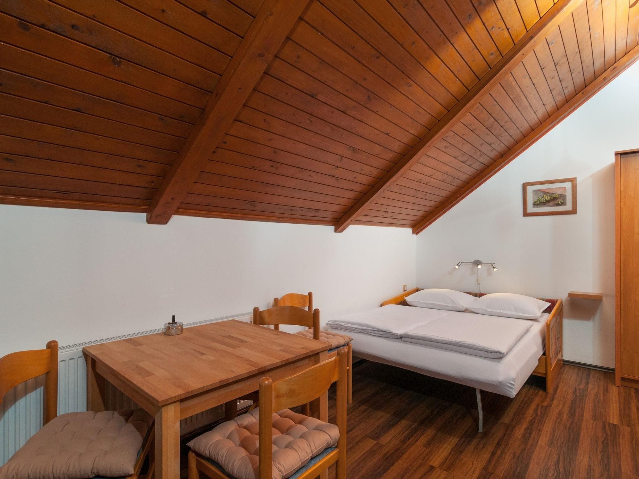 Gemütliche Wohnung in Omiš mit Privatem Balkon-Binnen