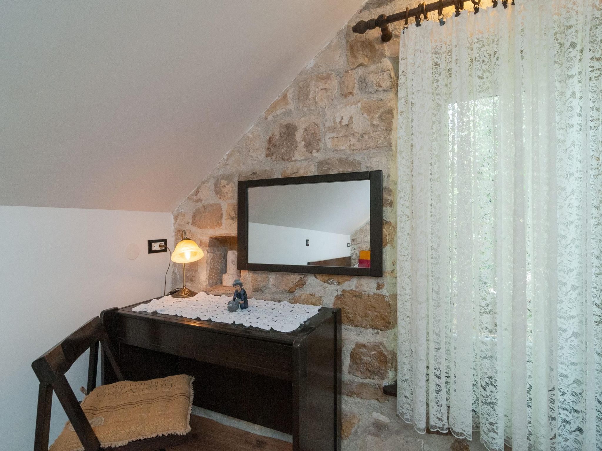 Für drei Personen-Binnen