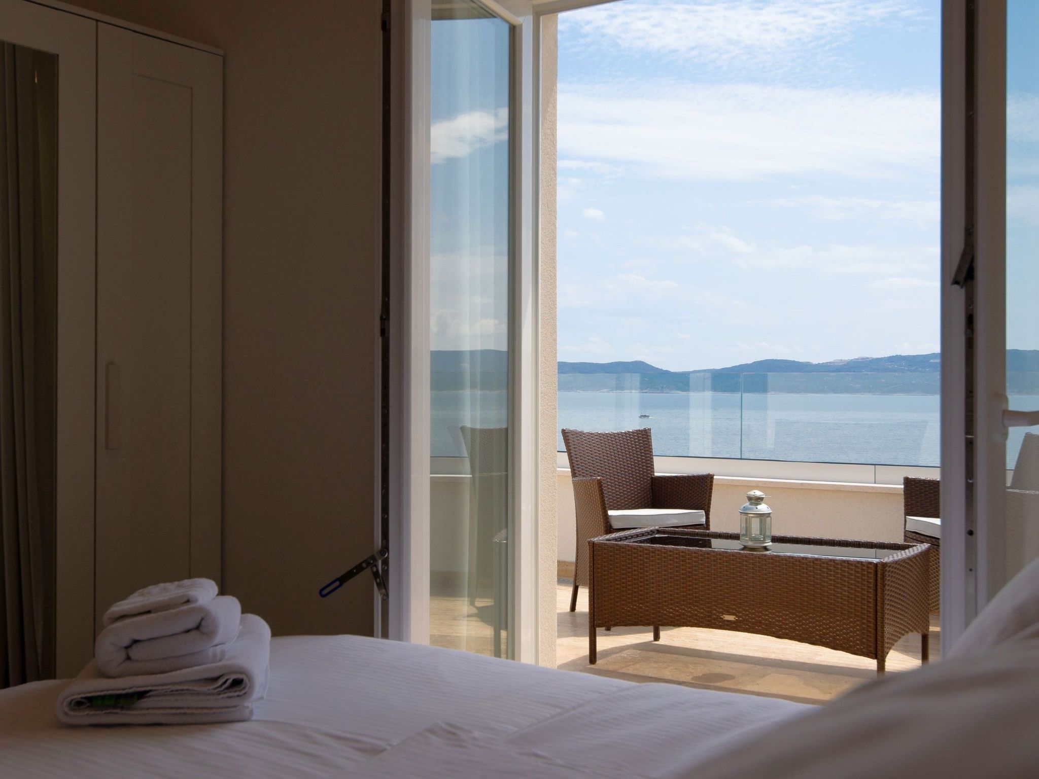 3 Schlafzimmer Villa mit beheiztem Pool und Meerblick-Drinnen