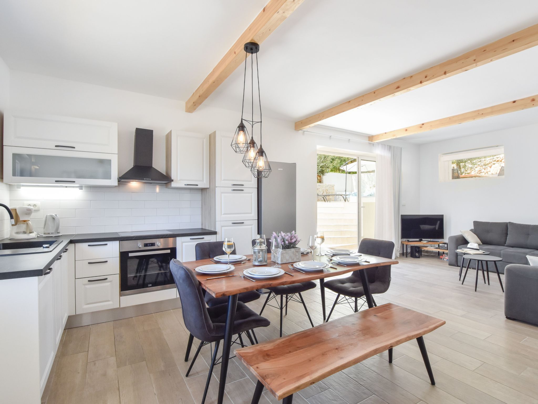 3 Schlafzimmer Villa mit beheiztem Pool und Meerblick-Drinnen