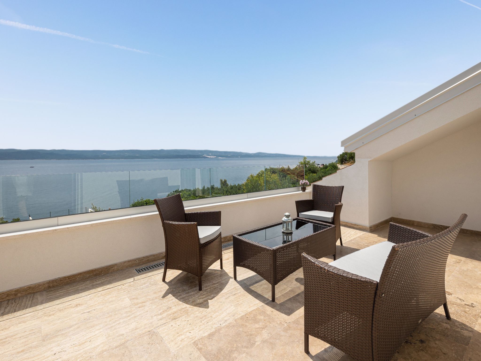 3 Schlafzimmer Villa mit beheiztem Pool und Meerblick-Drinnen