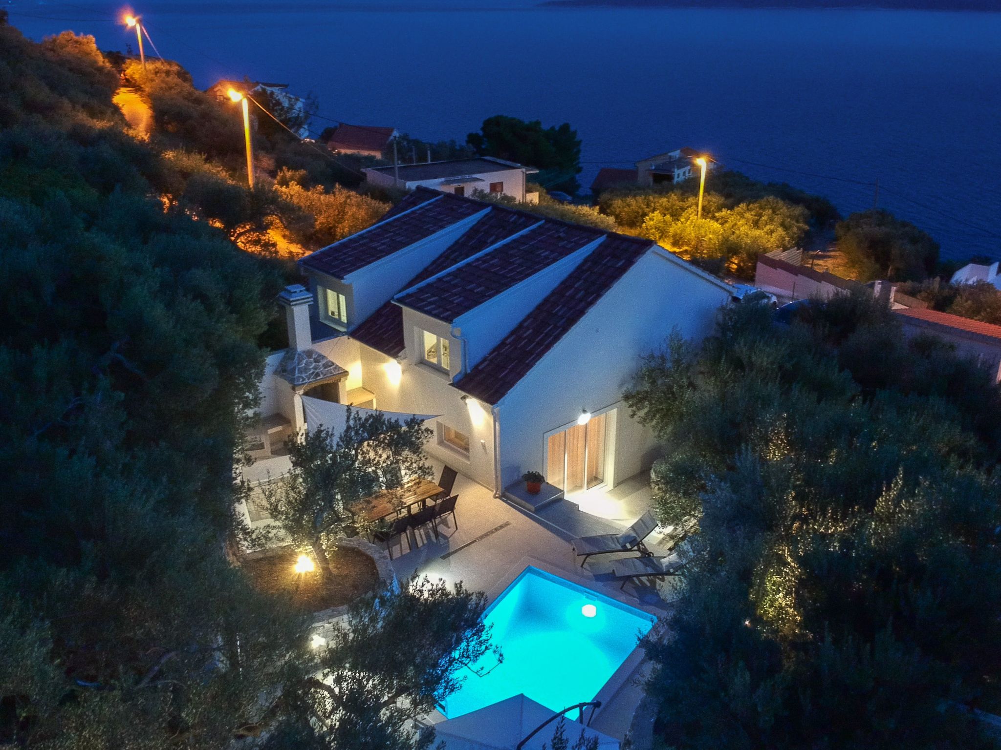 3 Schlafzimmer Villa mit beheiztem Pool und Meerblick-Drinnen