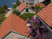 Große Ferienwohnung in Omiš mit Privatem Balkon