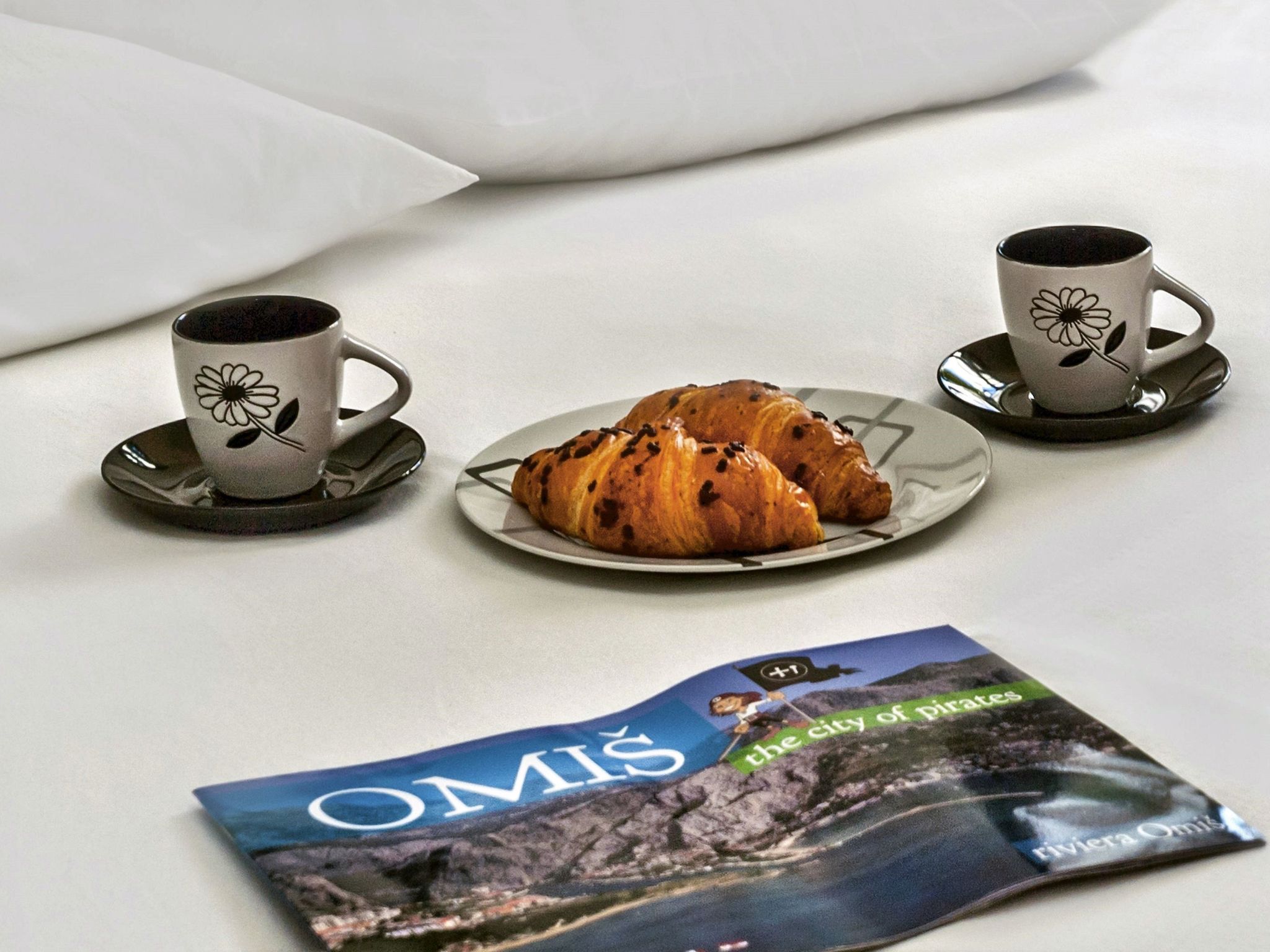 Ein luxuriöses Apartment in der Nähe des Zentrums, am Flussufer-Drinnen