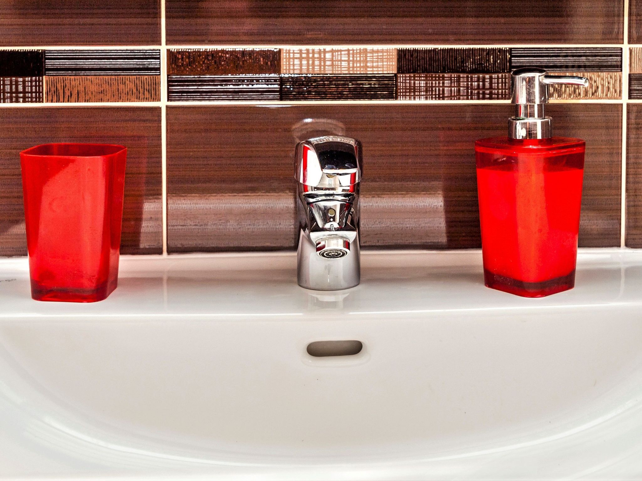 Ein luxuriöses Apartment in der Nähe des Zentrums, am Flussufer-Drinnen