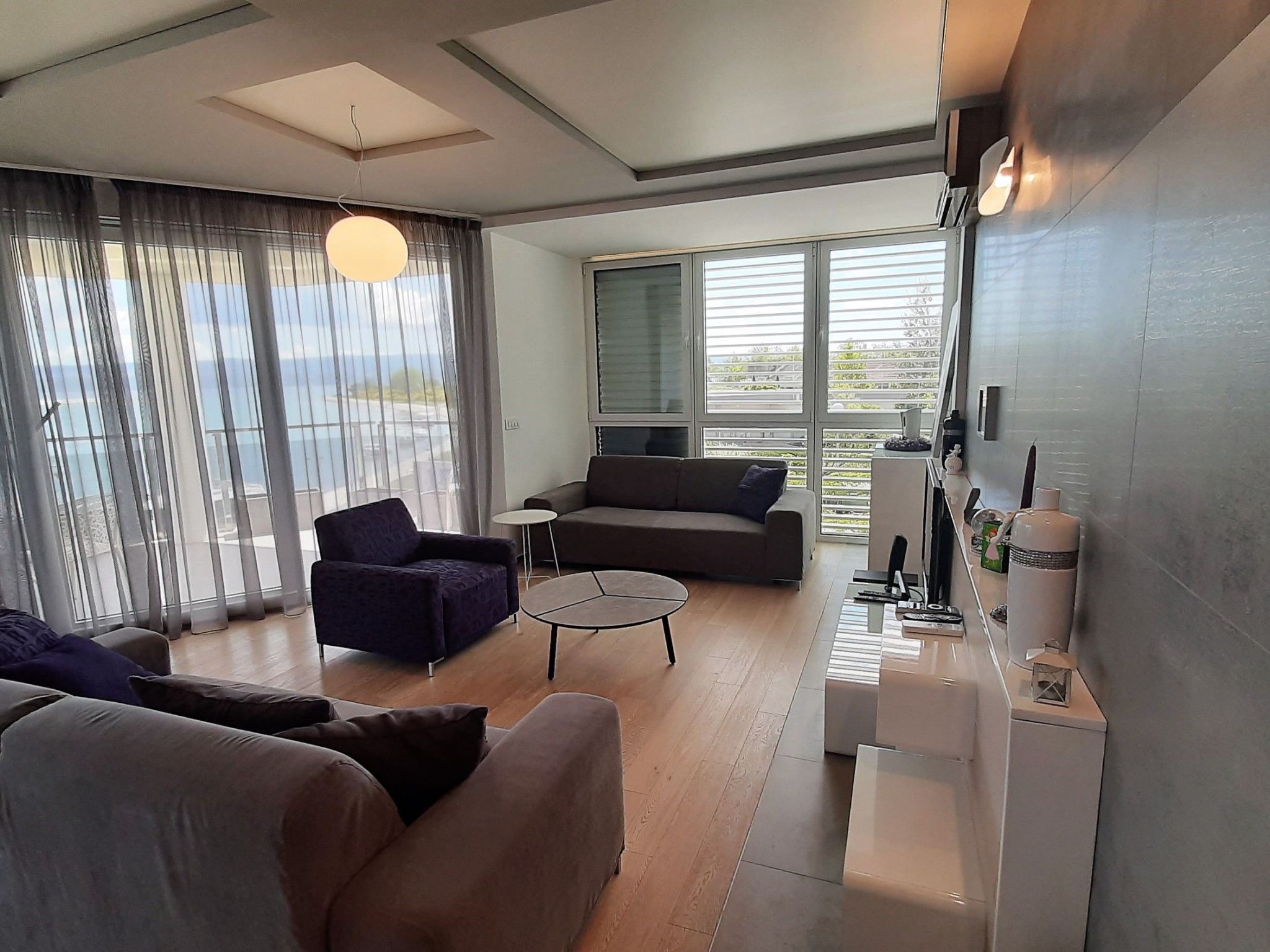 Stylisches Studio mit atemberaubendem Ausblick-Drinnen