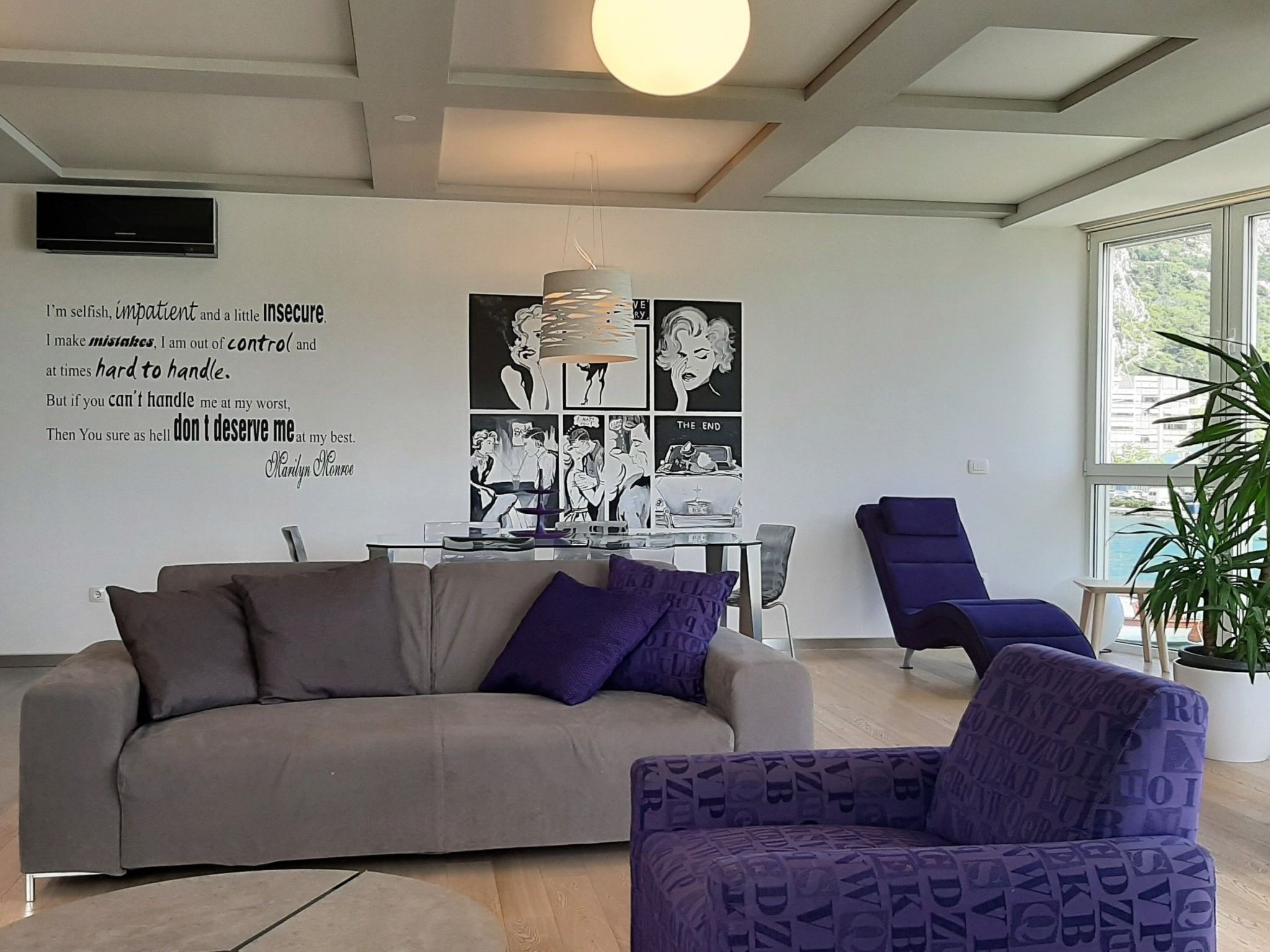 Stylisches Studio mit atemberaubendem Ausblick-Drinnen