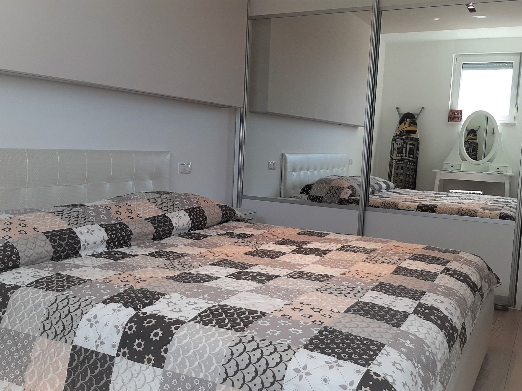 Stylisches Studio mit atemberaubendem Ausblick-Drinnen