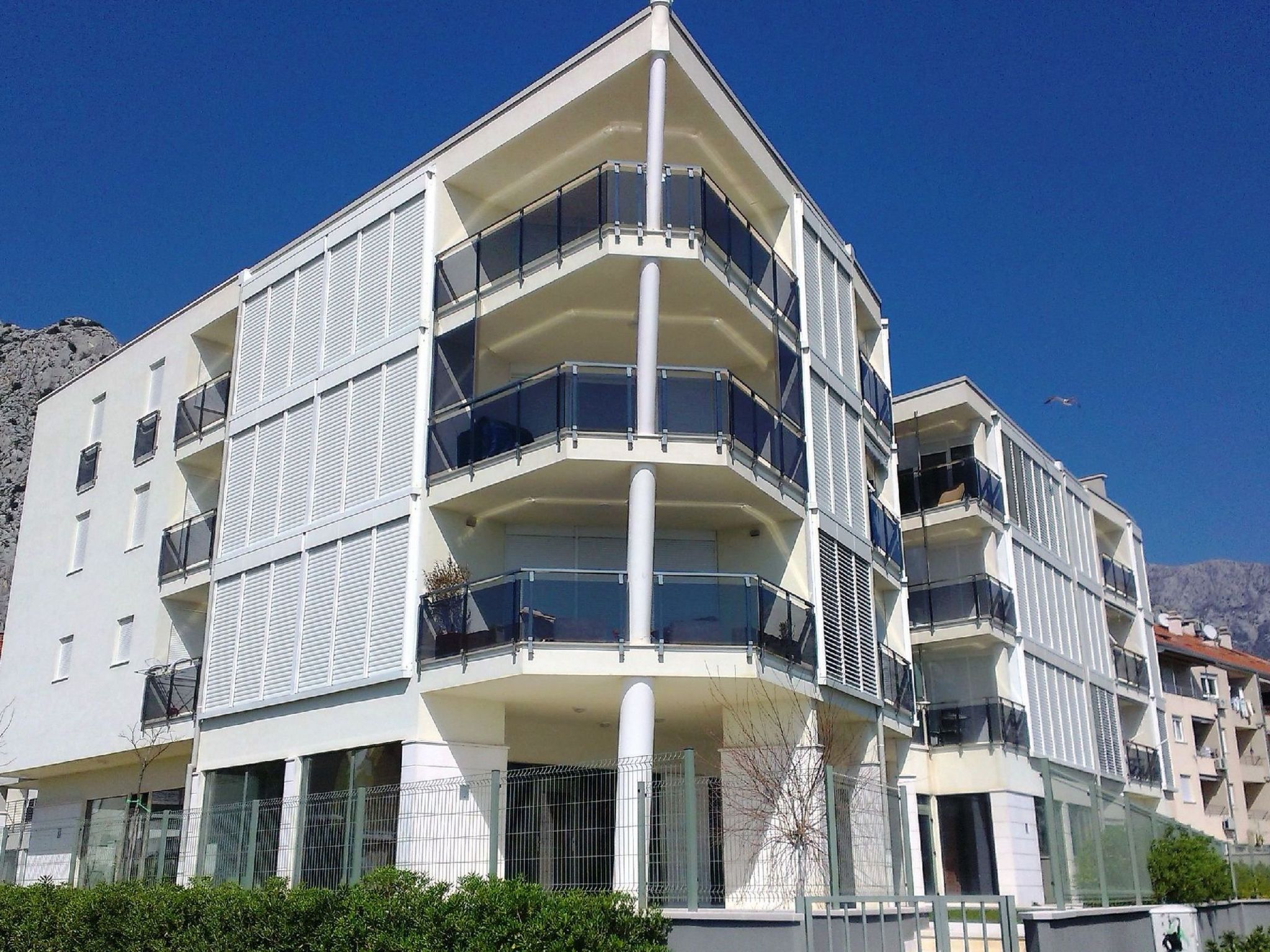 Stylisches Studio mit atemberaubendem Ausblick-Drinnen