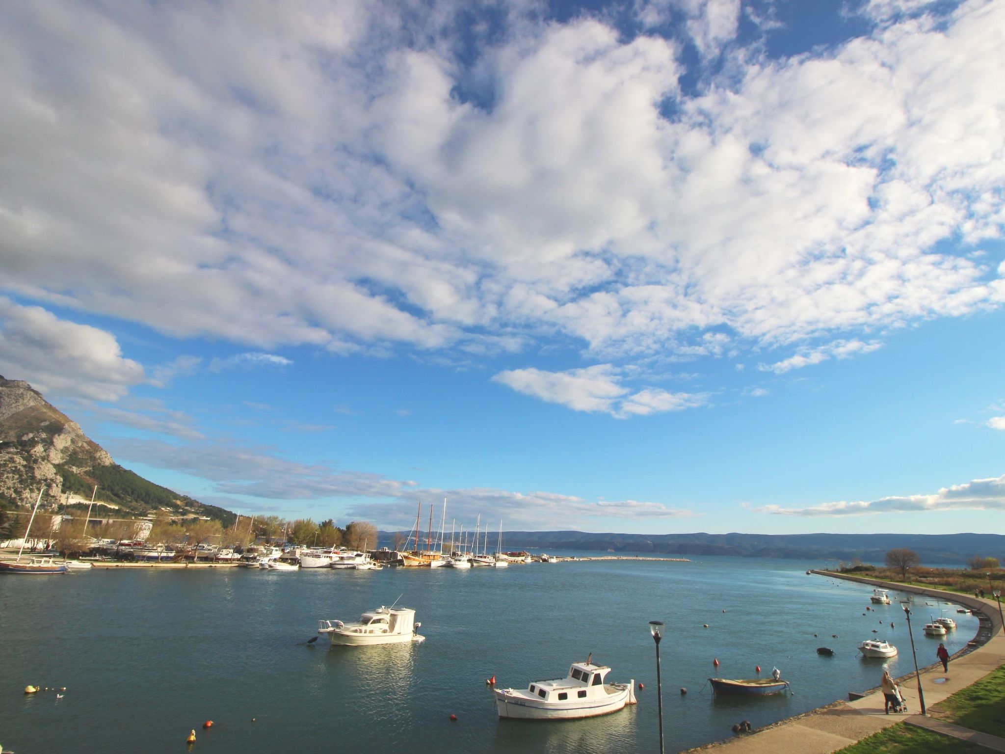 Stylisches Studio mit atemberaubendem Ausblick-Drinnen