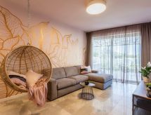 Luxe appartement met whirlpool in centrum Omiš, vlakbij zee en strand - thumbnail 1